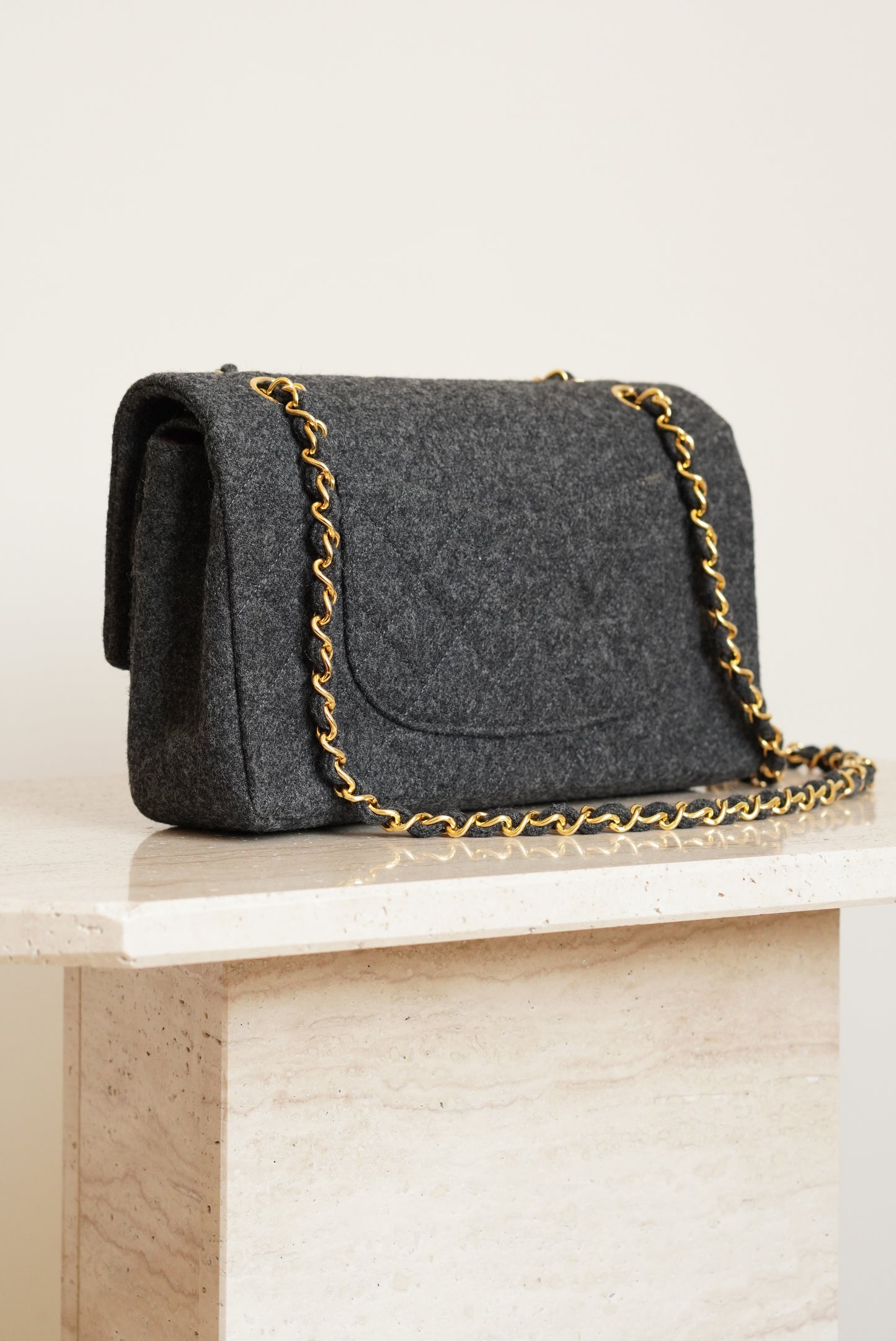 CHANEL CLASSIC MEDIUM DOUBLE FLAP | GREY