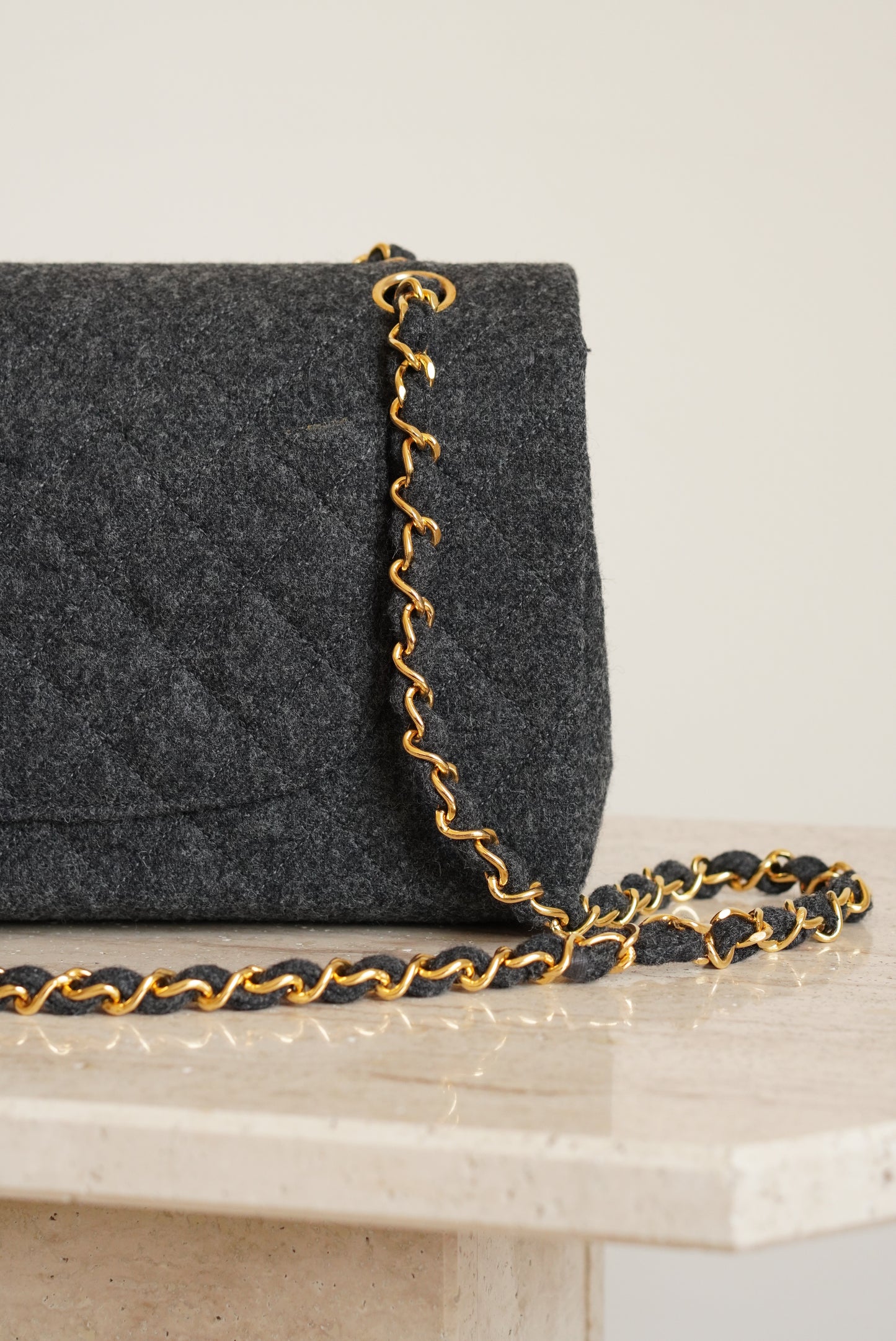 CHANEL CLASSIC MEDIUM DOUBLE FLAP | GREY