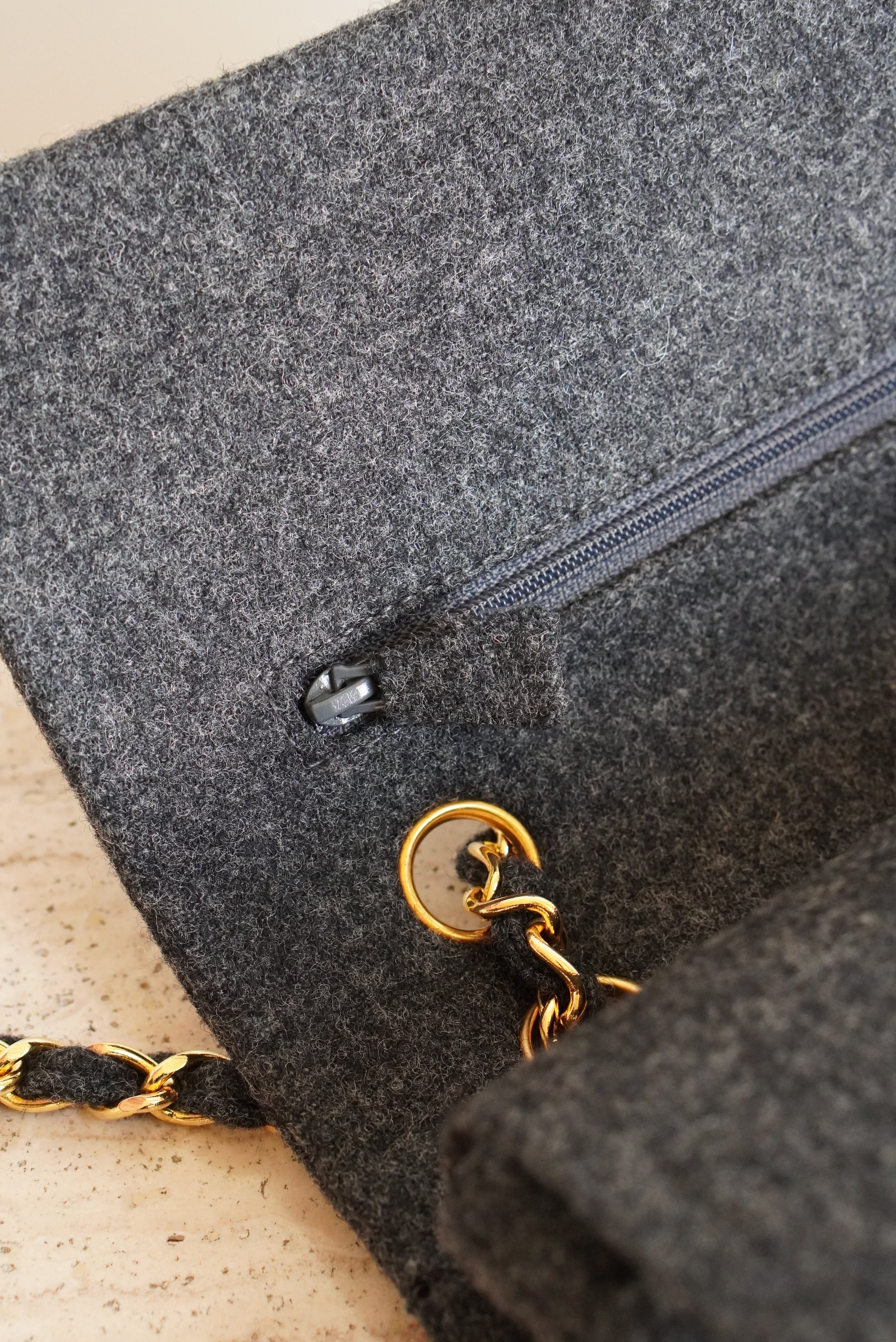 CHANEL CLASSIC MEDIUM DOUBLE FLAP | GREY