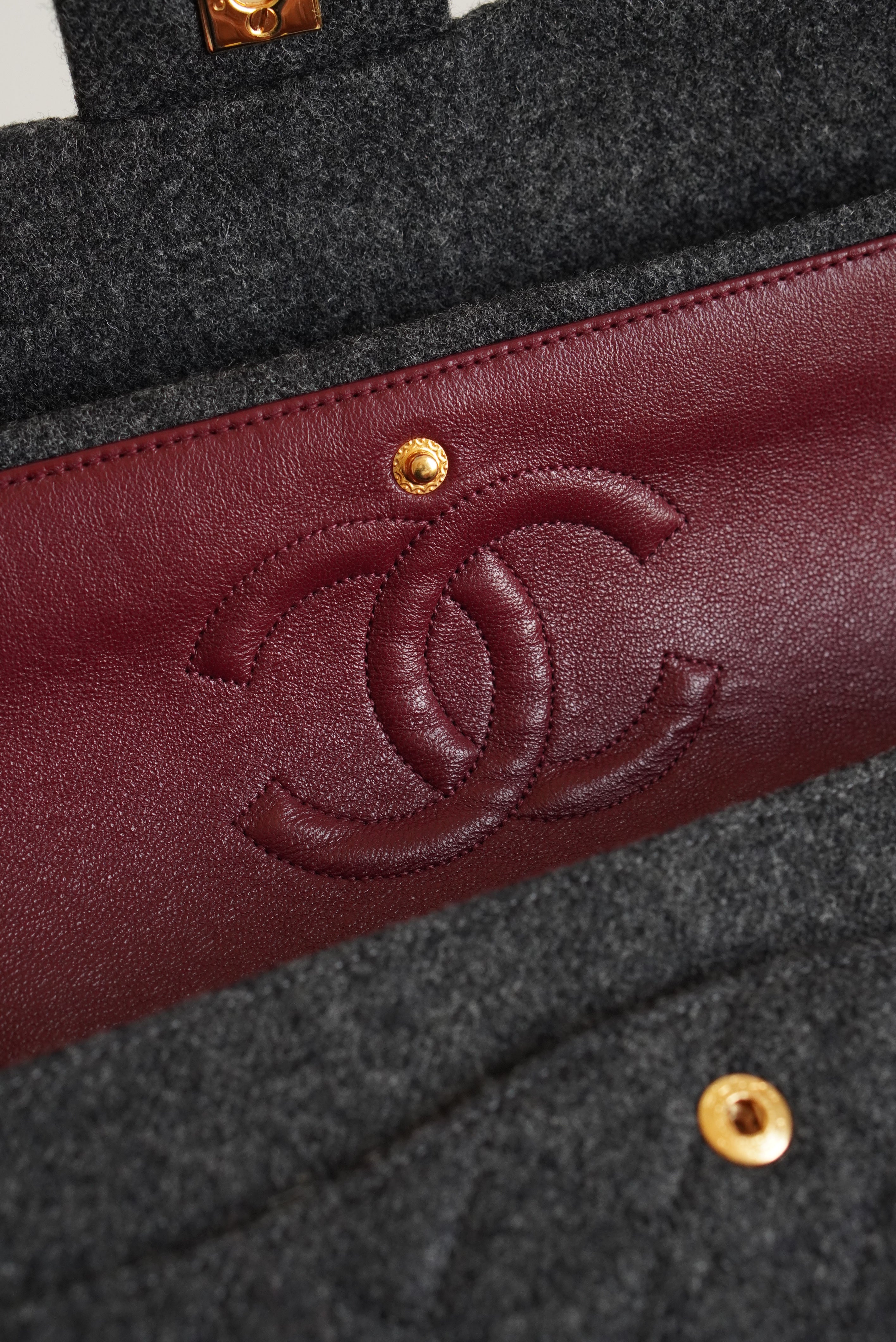 CHANEL CLASSIC MEDIUM DOUBLE FLAP | GREY
