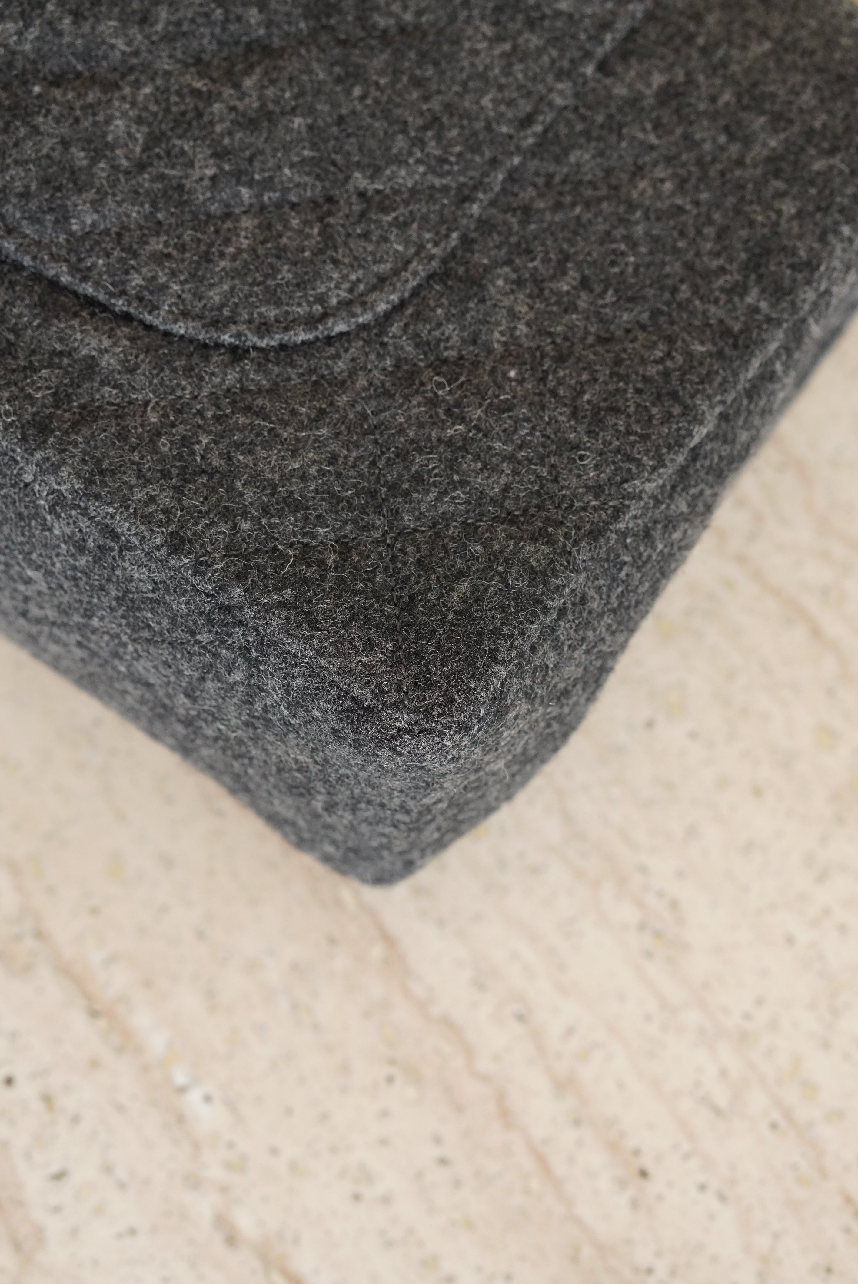 CHANEL CLASSIC MEDIUM DOUBLE FLAP | GREY