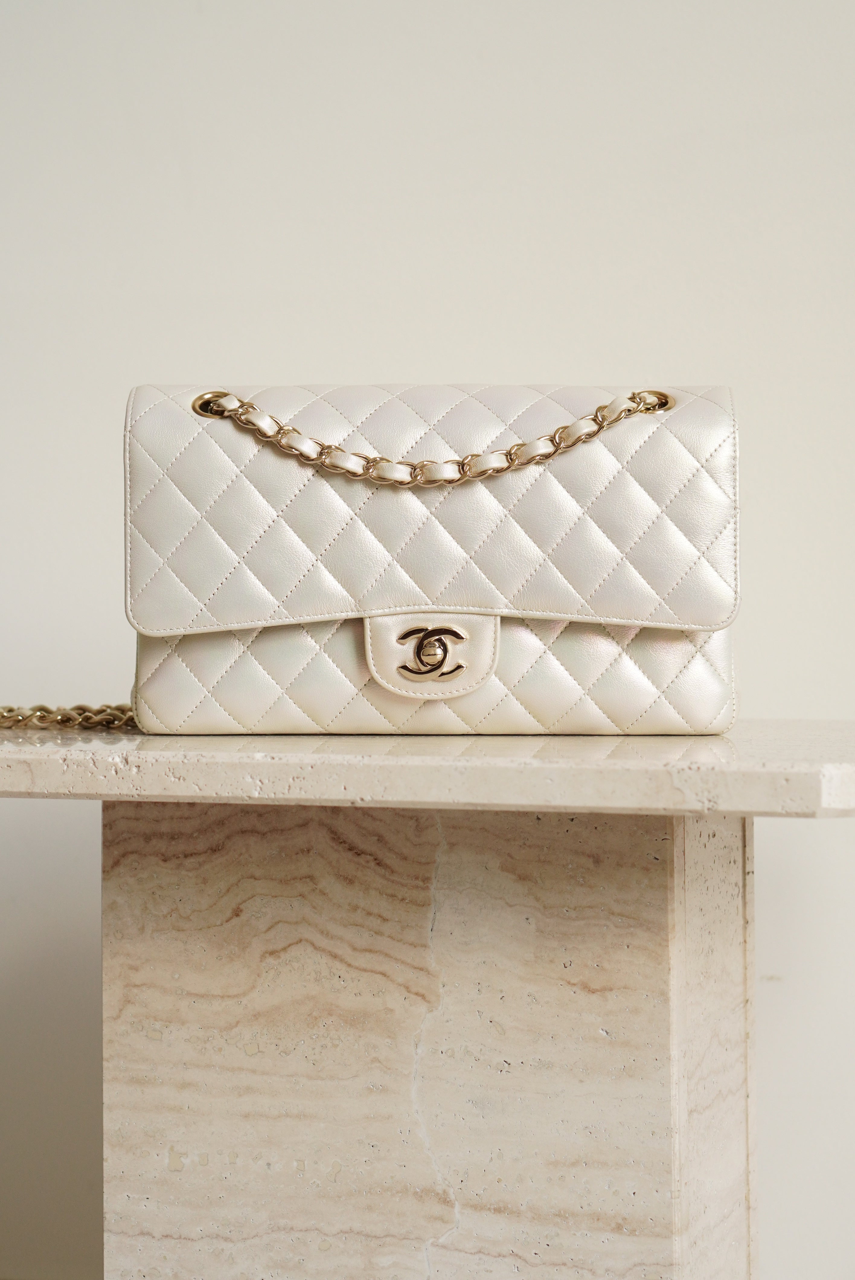 CHANEL CLASSIC MEDIUM DOUBLE FLAP | IRIDESCENT IVORY
