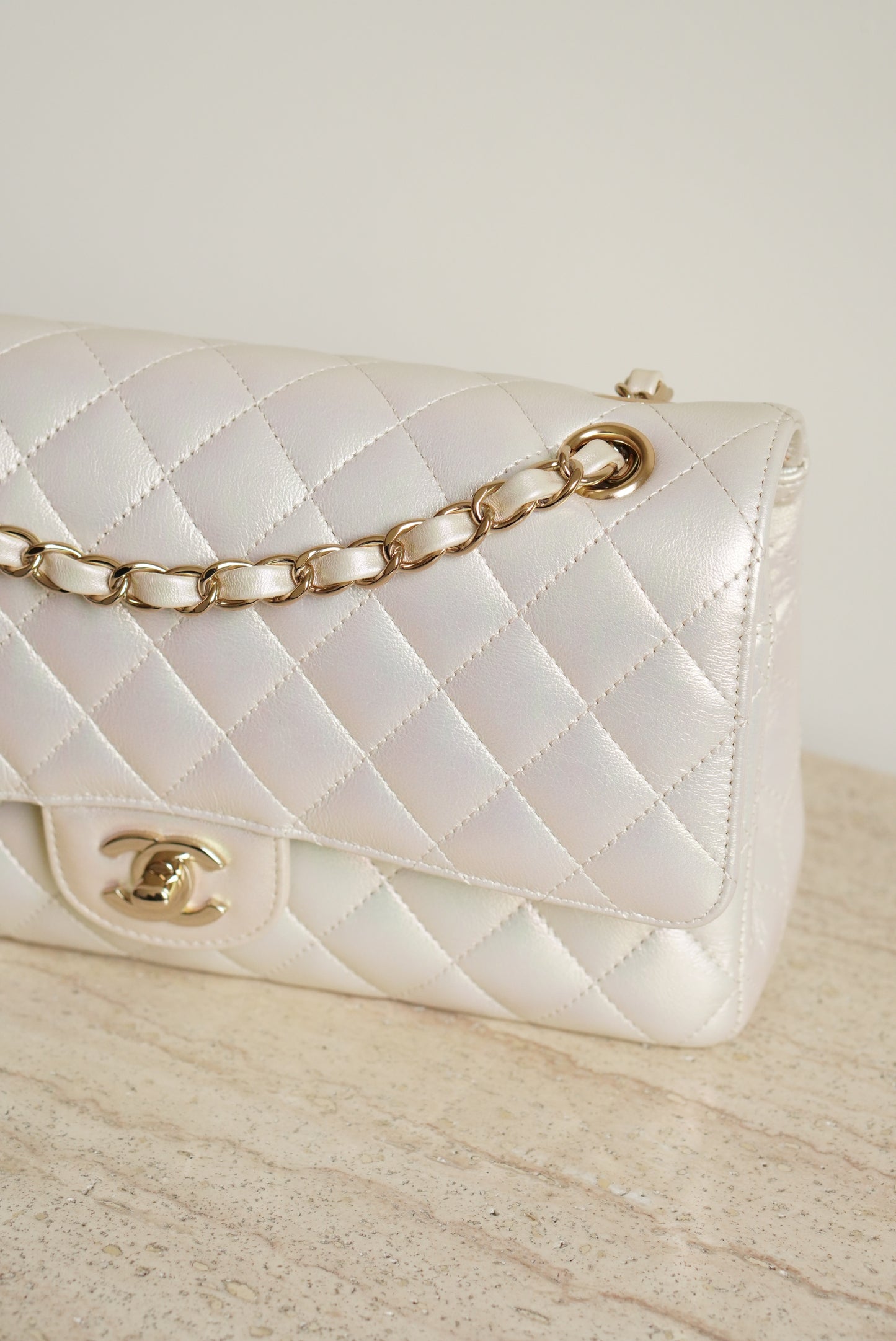 CHANEL CLASSIC MEDIUM DOUBLE FLAP | IRIDESCENT IVORY