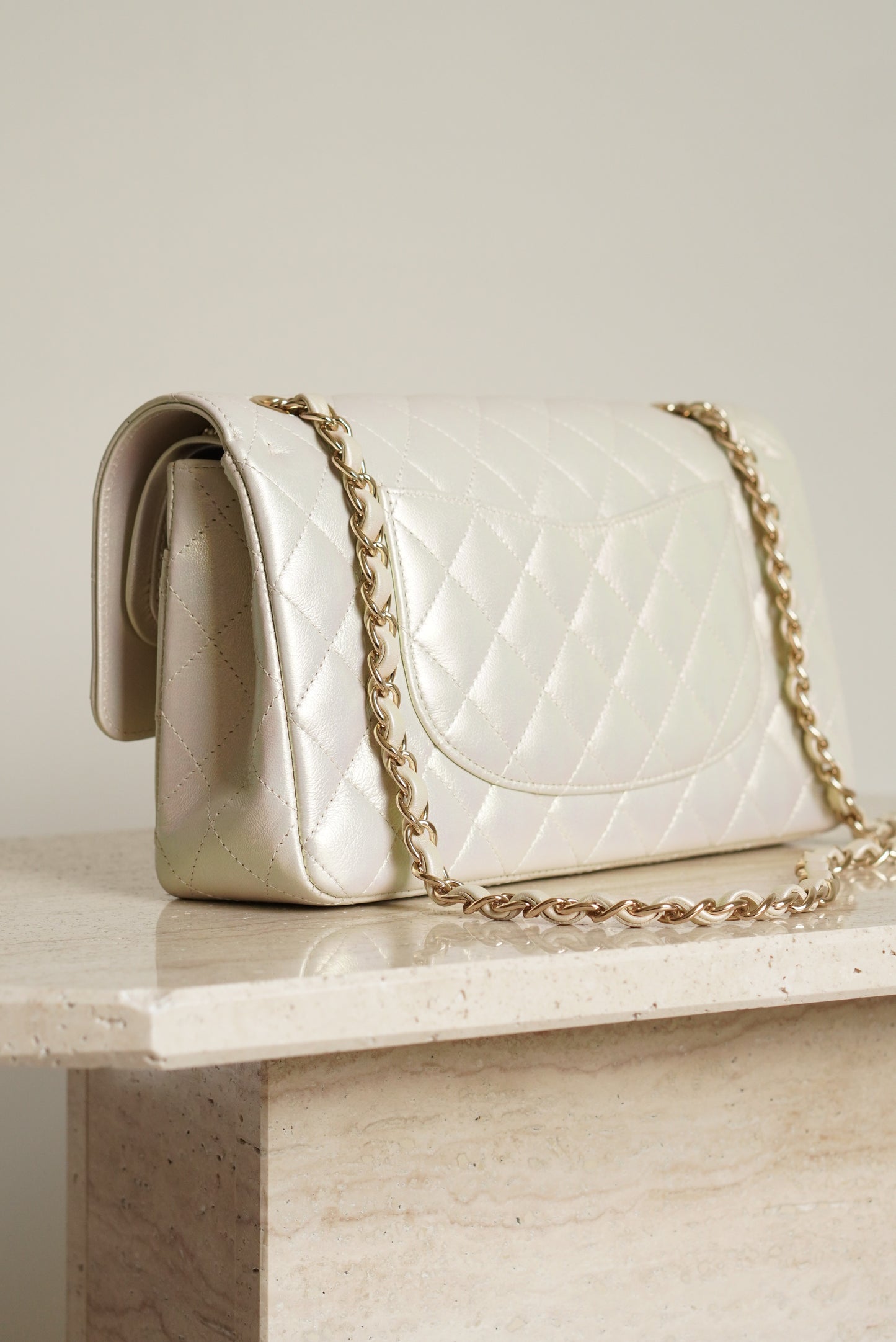 CHANEL CLASSIC MEDIUM DOUBLE FLAP | IRIDESCENT IVORY