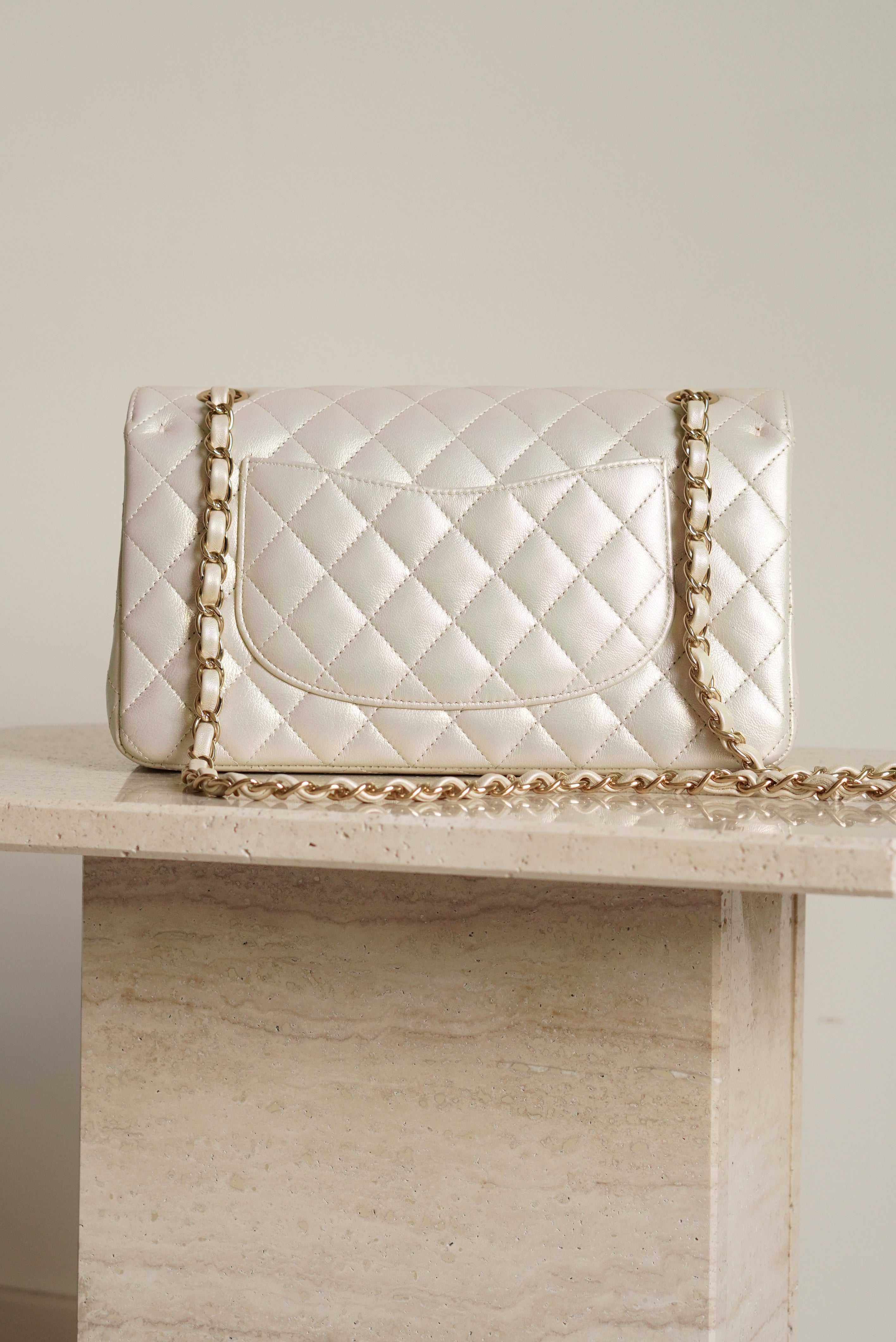 CHANEL CLASSIC MEDIUM DOUBLE FLAP | IRIDESCENT IVORY