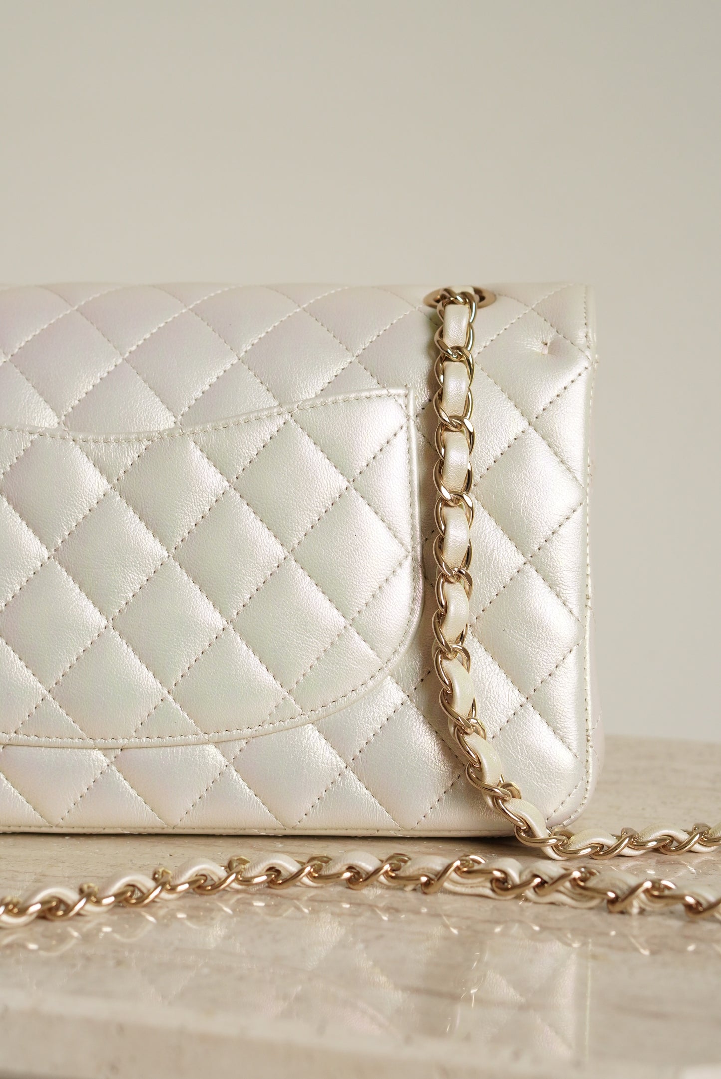 CHANEL CLASSIC MEDIUM DOUBLE FLAP | IRIDESCENT IVORY