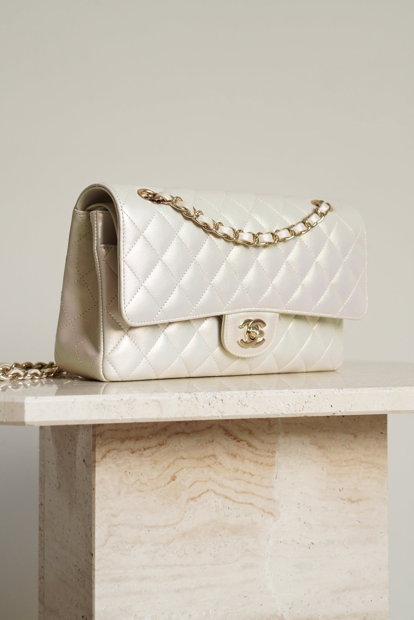 CHANEL CLASSIC MEDIUM DOUBLE FLAP | IRIDESCENT IVORY