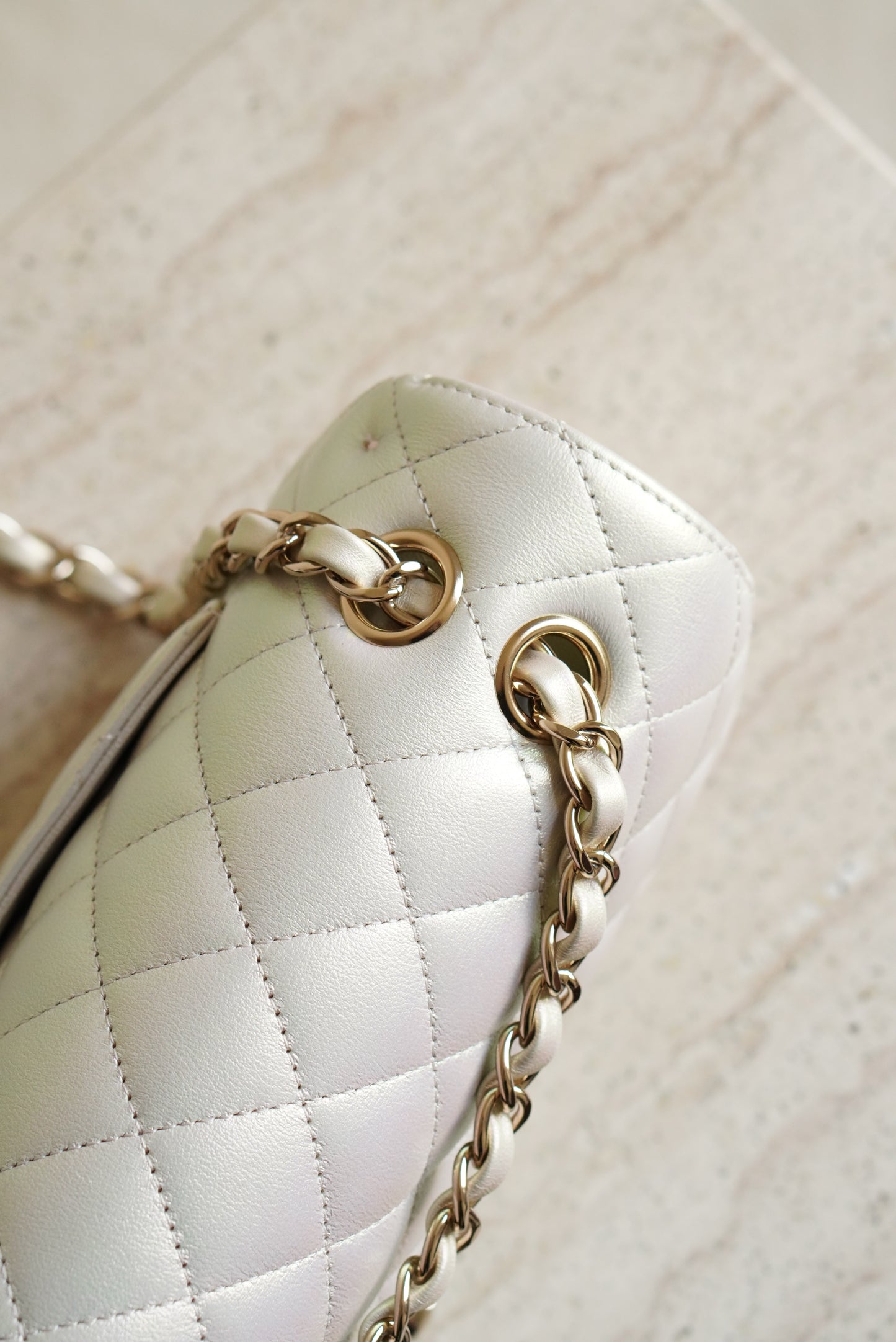 CHANEL CLASSIC MEDIUM DOUBLE FLAP | IRIDESCENT IVORY