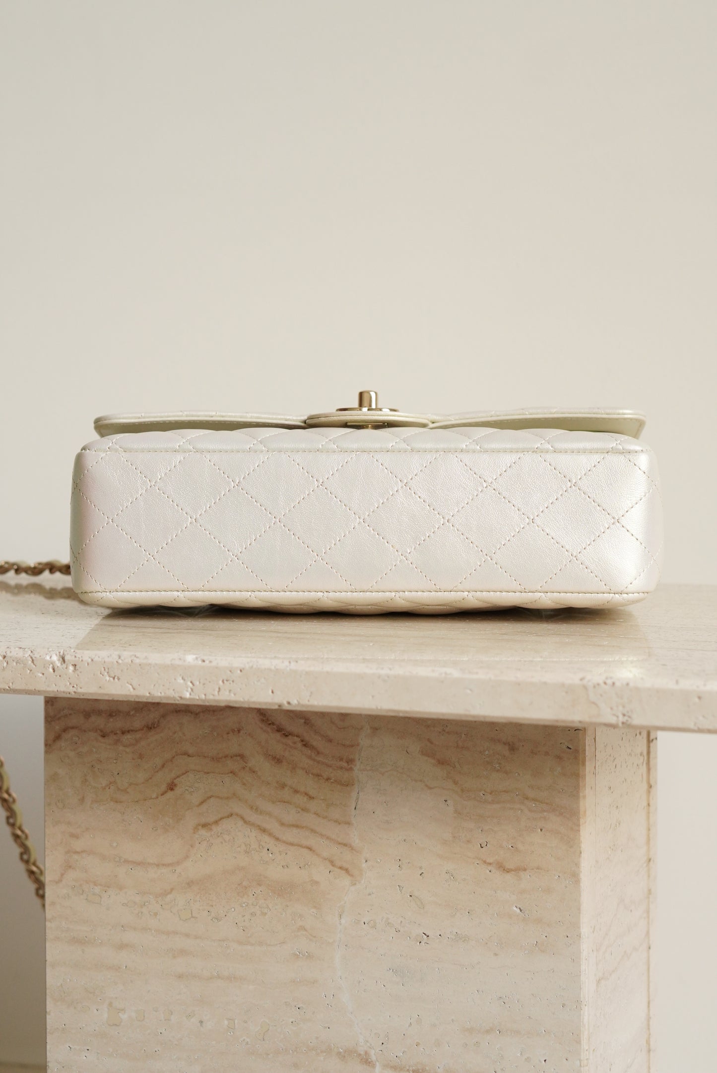 CHANEL CLASSIC MEDIUM DOUBLE FLAP | IRIDESCENT IVORY