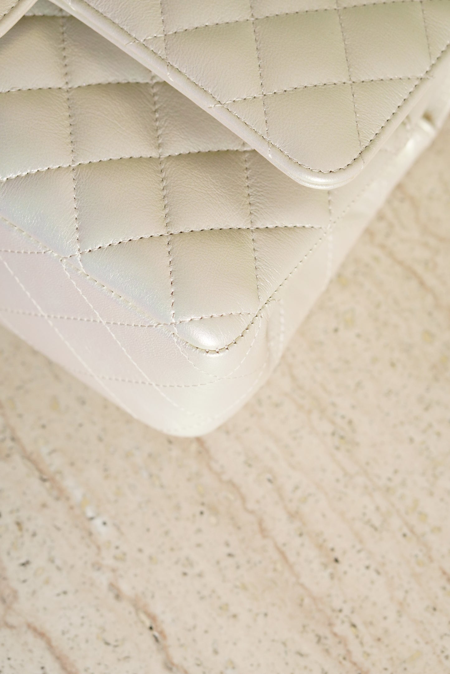 CHANEL CLASSIC MEDIUM DOUBLE FLAP | IRIDESCENT IVORY