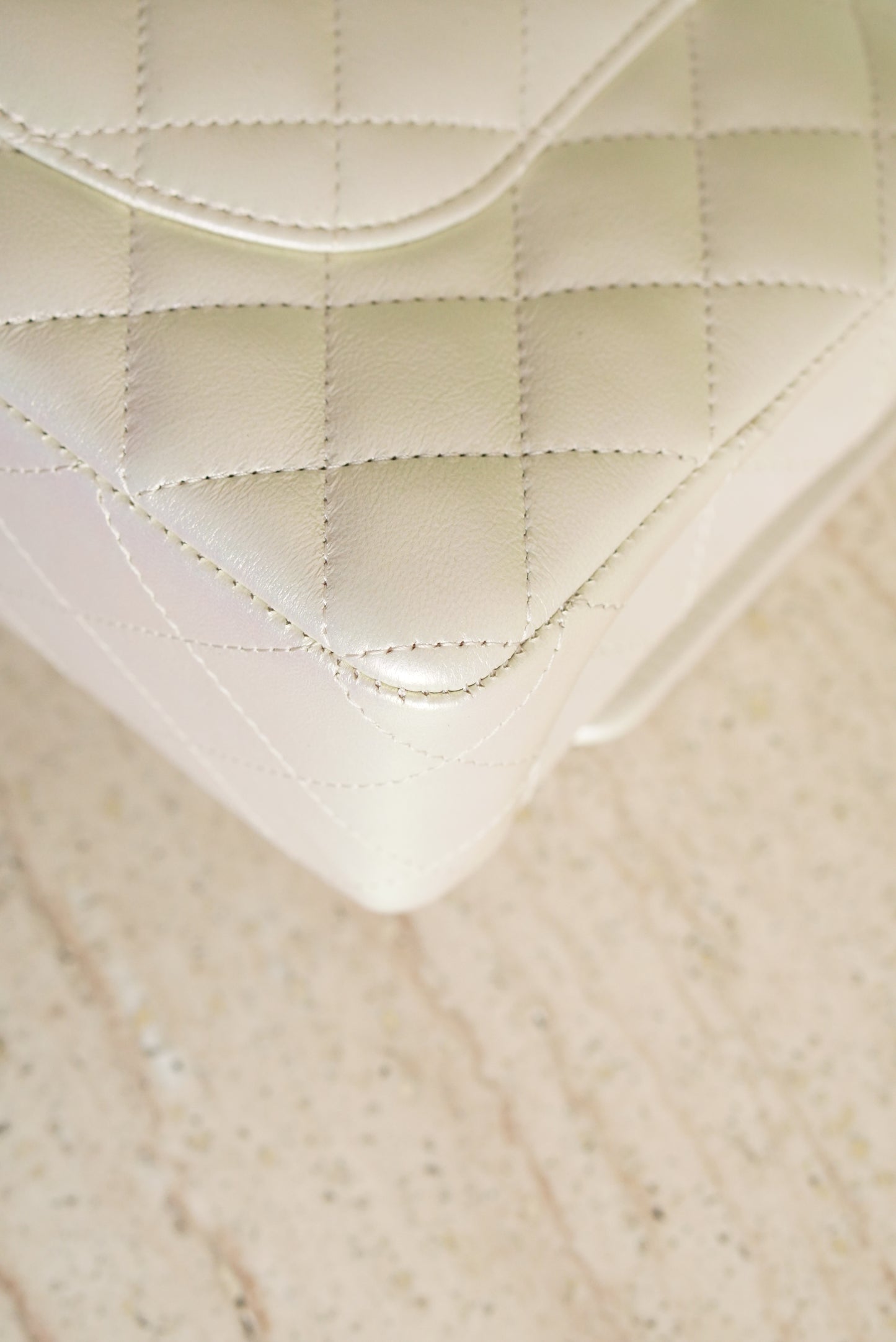 CHANEL CLASSIC MEDIUM DOUBLE FLAP | IRIDESCENT IVORY