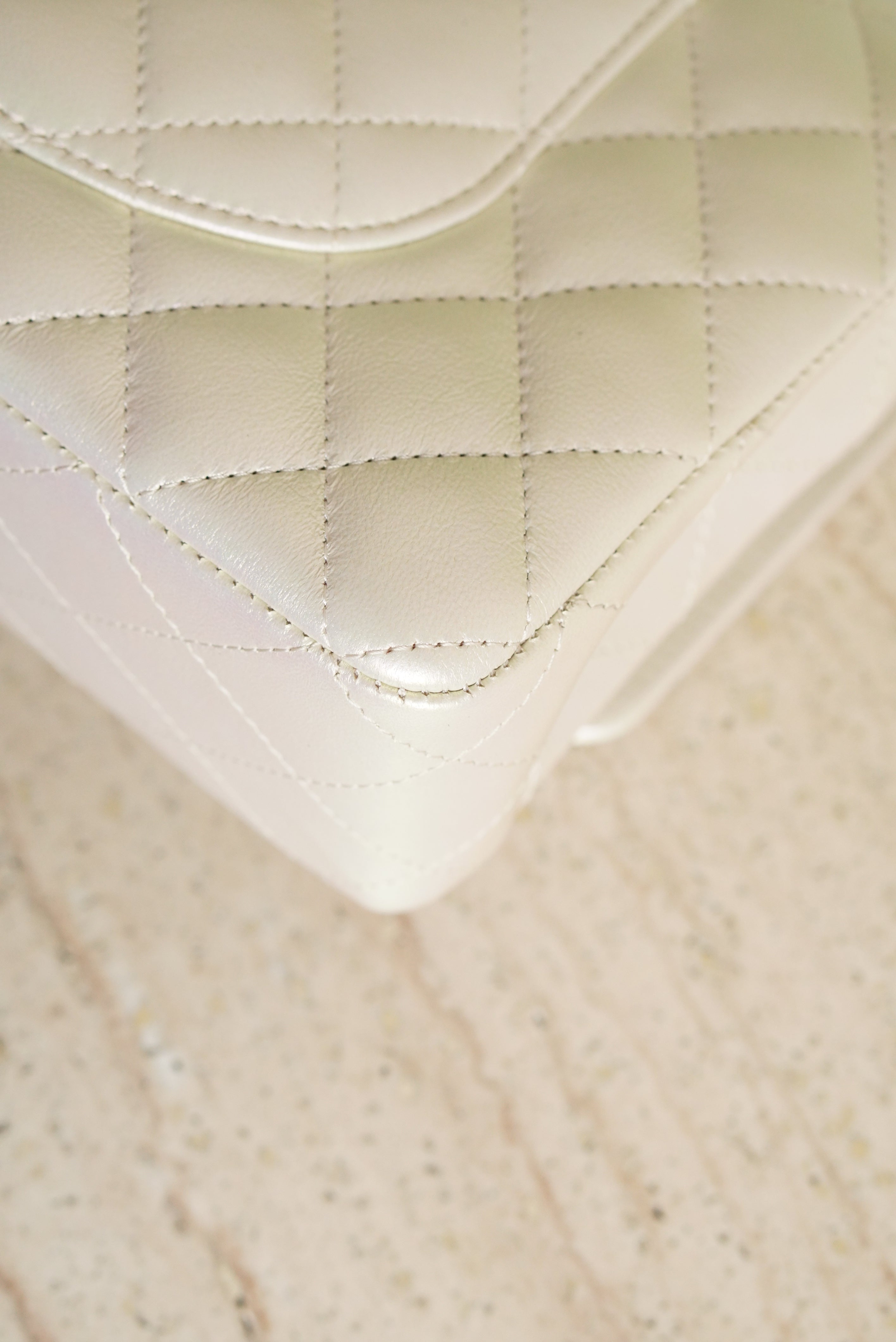 CHANEL CLASSIC MEDIUM DOUBLE FLAP | IRIDESCENT IVORY