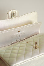 CHANEL CLASSIC MEDIUM DOUBLE FLAP | IRIDESCENT IVORY