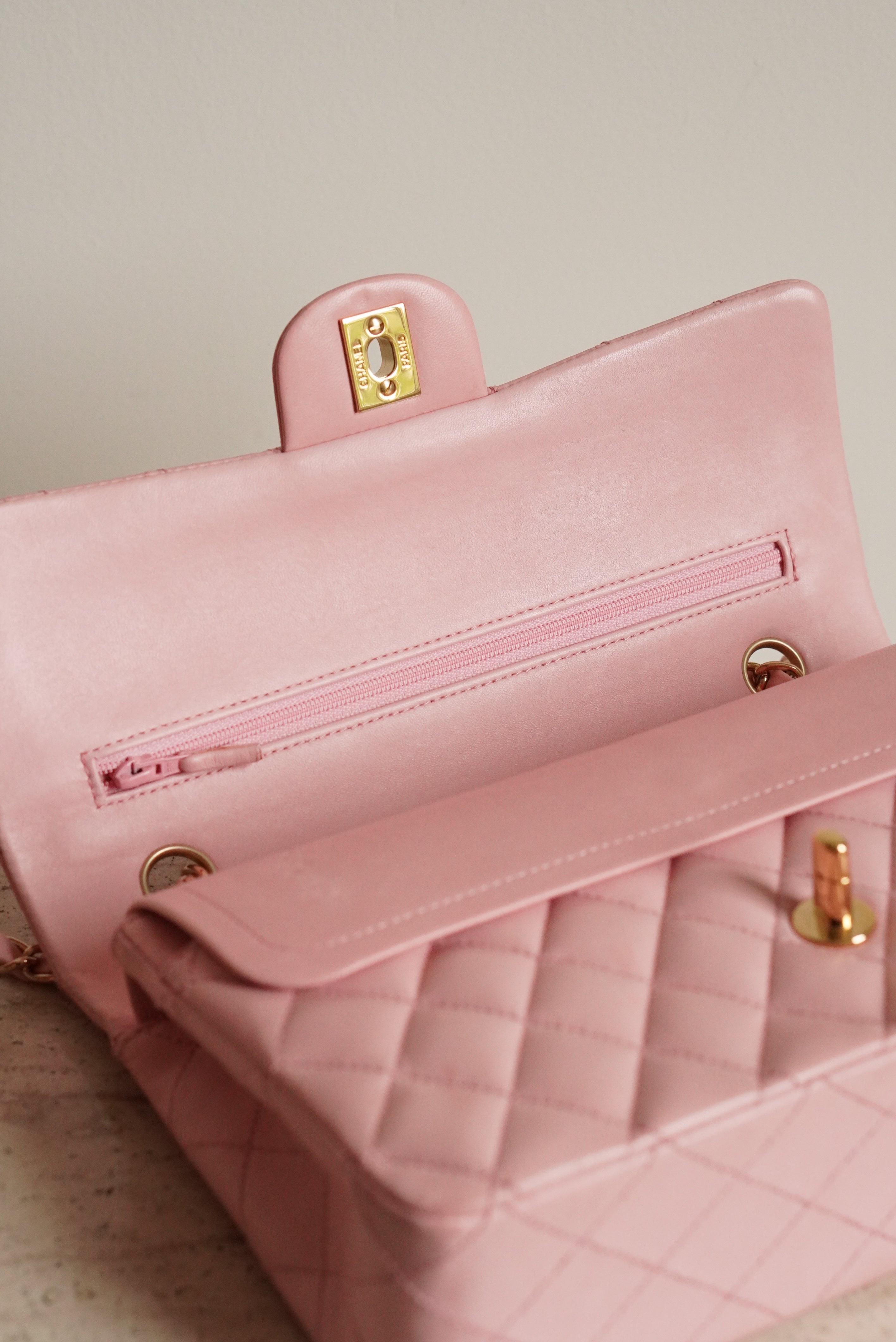 CHANEL CLASSIC MEDIUM DOUBLE FLAP | ROSE SAKURA