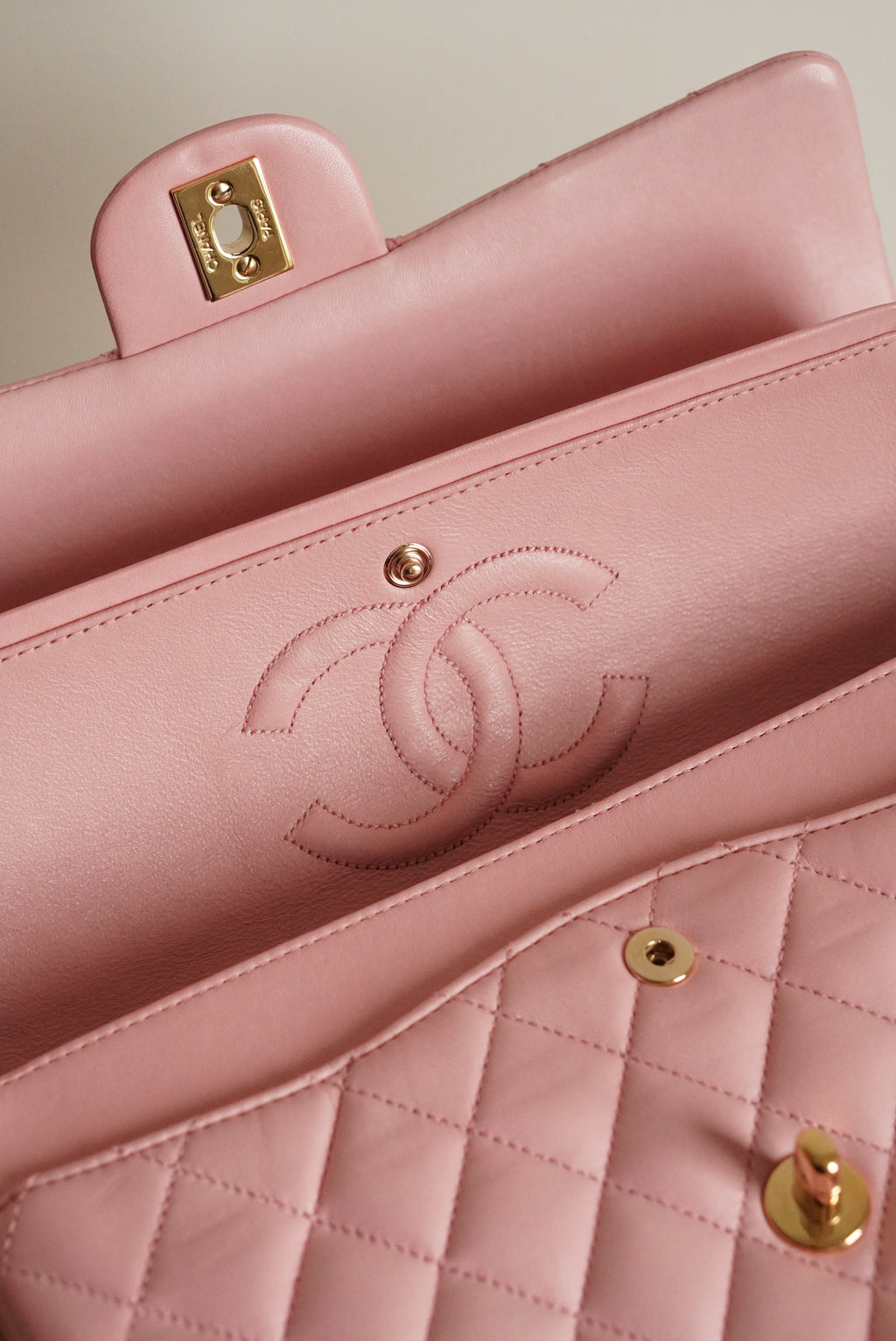CHANEL CLASSIC MEDIUM DOUBLE FLAP | ROSE SAKURA