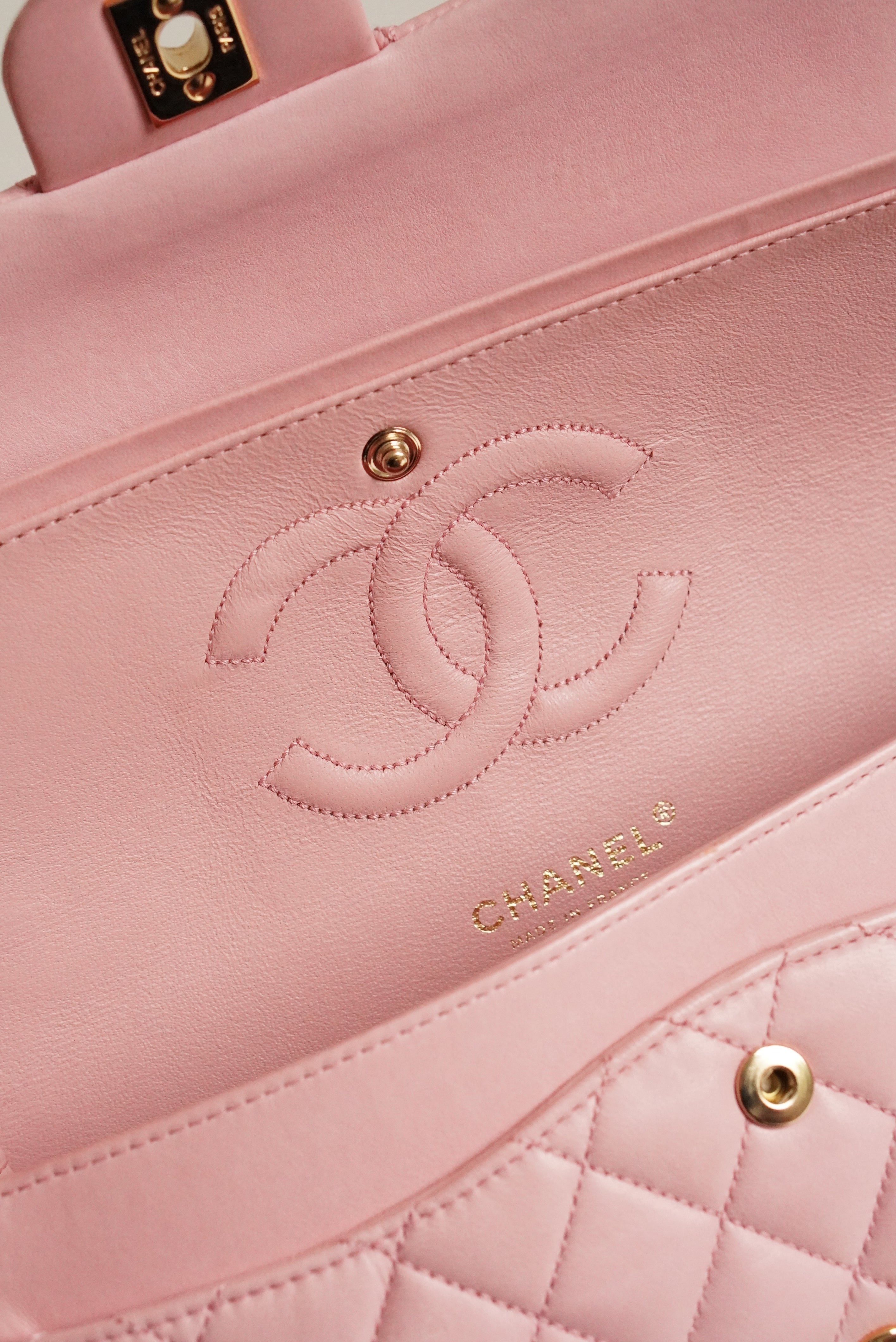 CHANEL CLASSIC MEDIUM DOUBLE FLAP | ROSE SAKURA