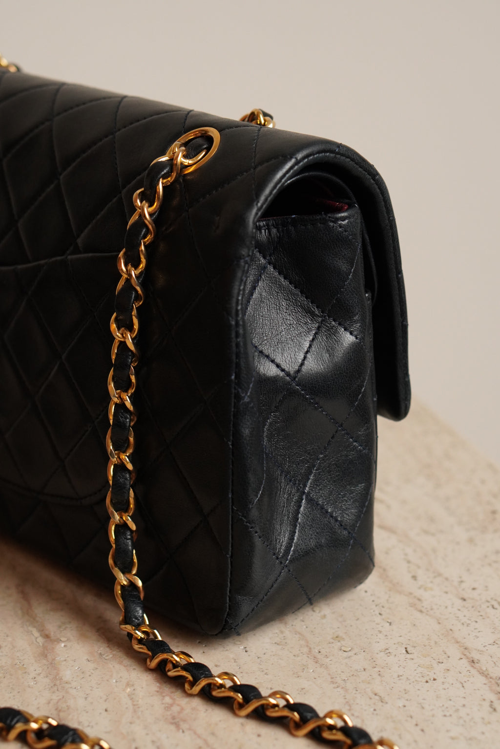 CHANEL CLASSIC MEDIUM DOUBLE FLAP | NAVY BLUE