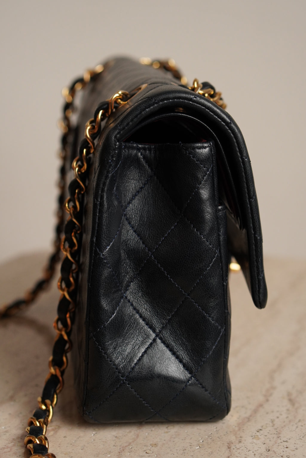 CHANEL CLASSIC MEDIUM DOUBLE FLAP | NAVY BLUE