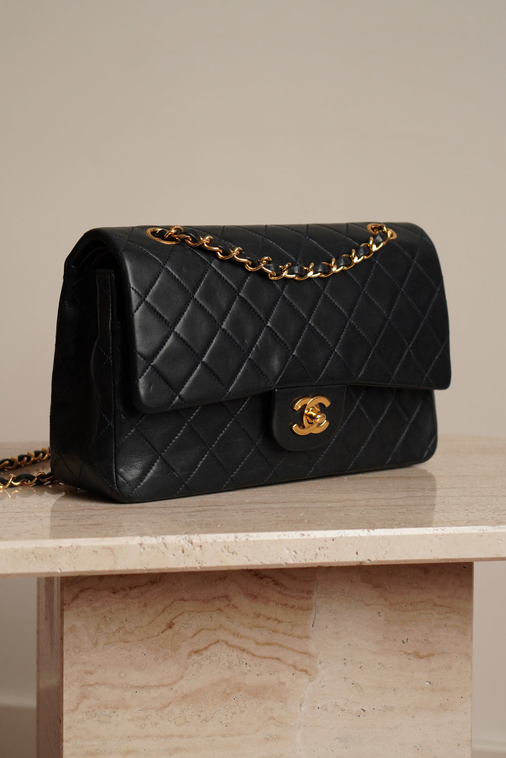 CHANEL CLASSIC MEDIUM DOUBLE FLAP | NAVY BLUE