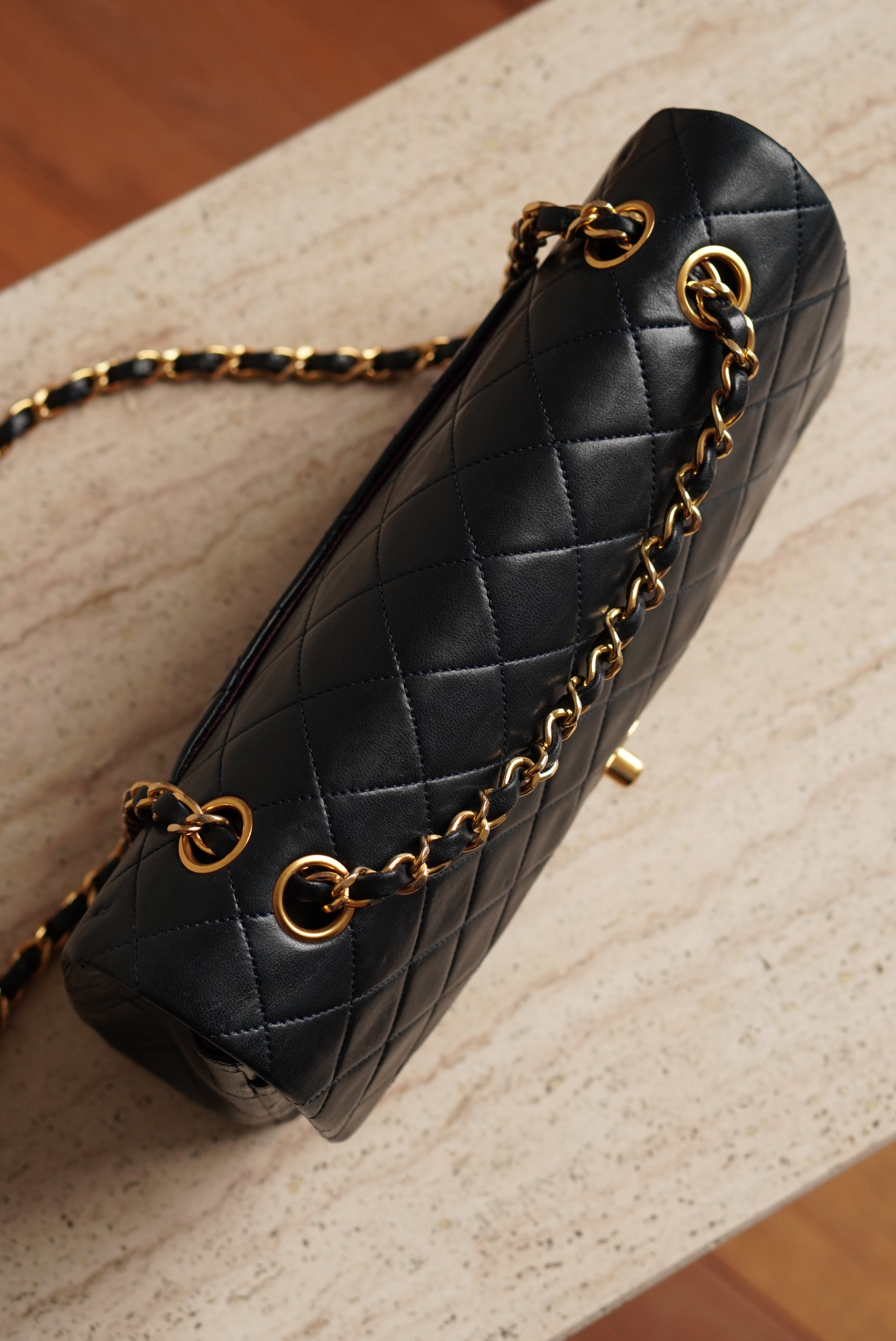 CHANEL CLASSIC MEDIUM DOUBLE FLAP | NAVY BLUE