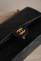 CHANEL CLASSIC MEDIUM DOUBLE FLAP | NAVY BLUE