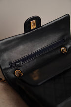 CHANEL CLASSIC MEDIUM DOUBLE FLAP | NAVY BLUE