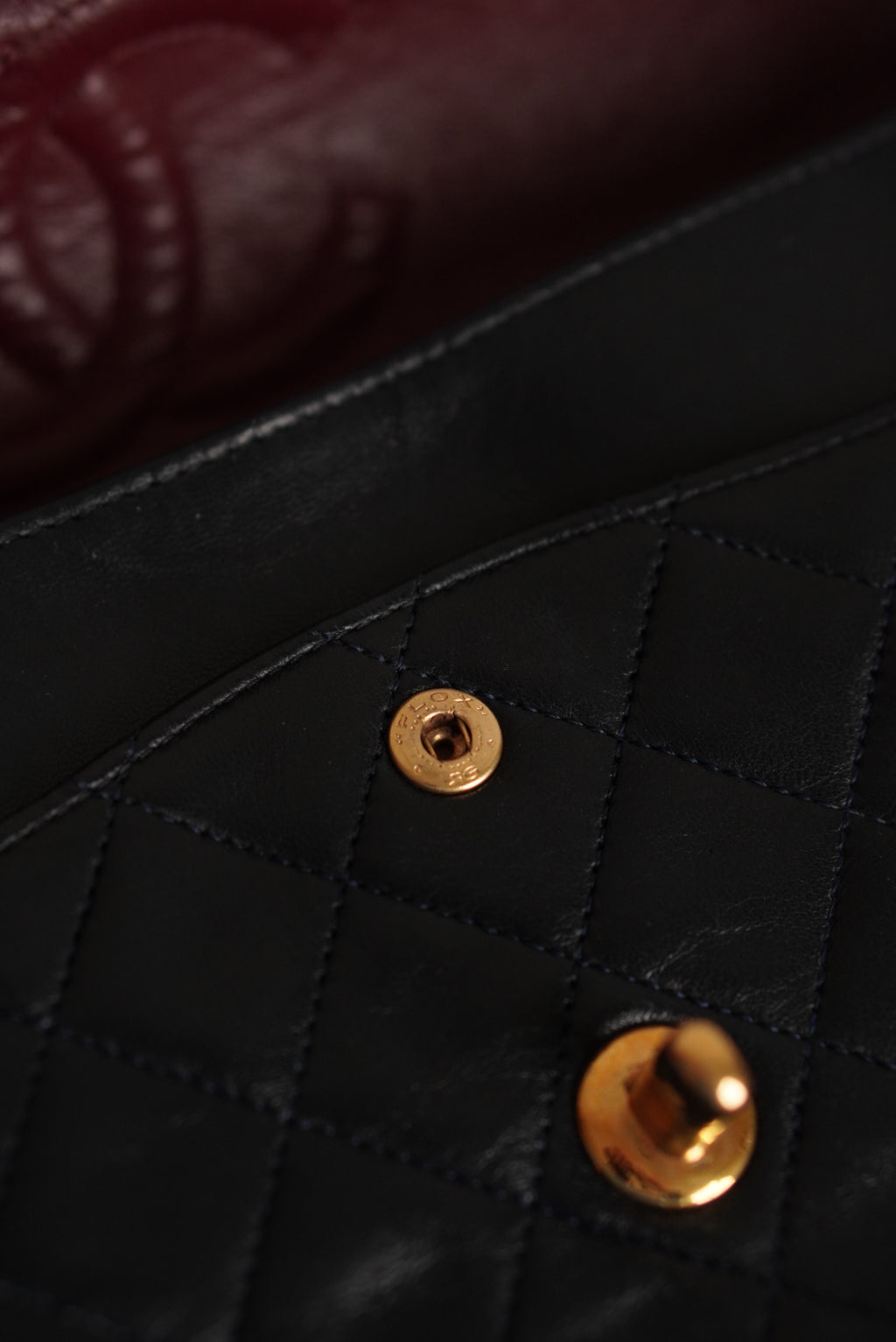 CHANEL CLASSIC MEDIUM DOUBLE FLAP | NAVY BLUE
