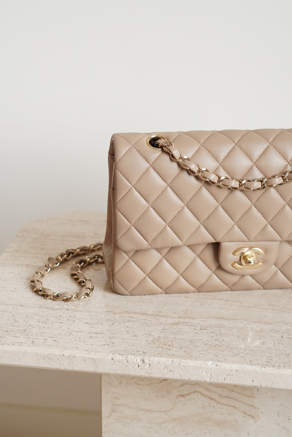 CHANEL CLASSIC MEDIUM DOUBLE FLAP | TAUPE