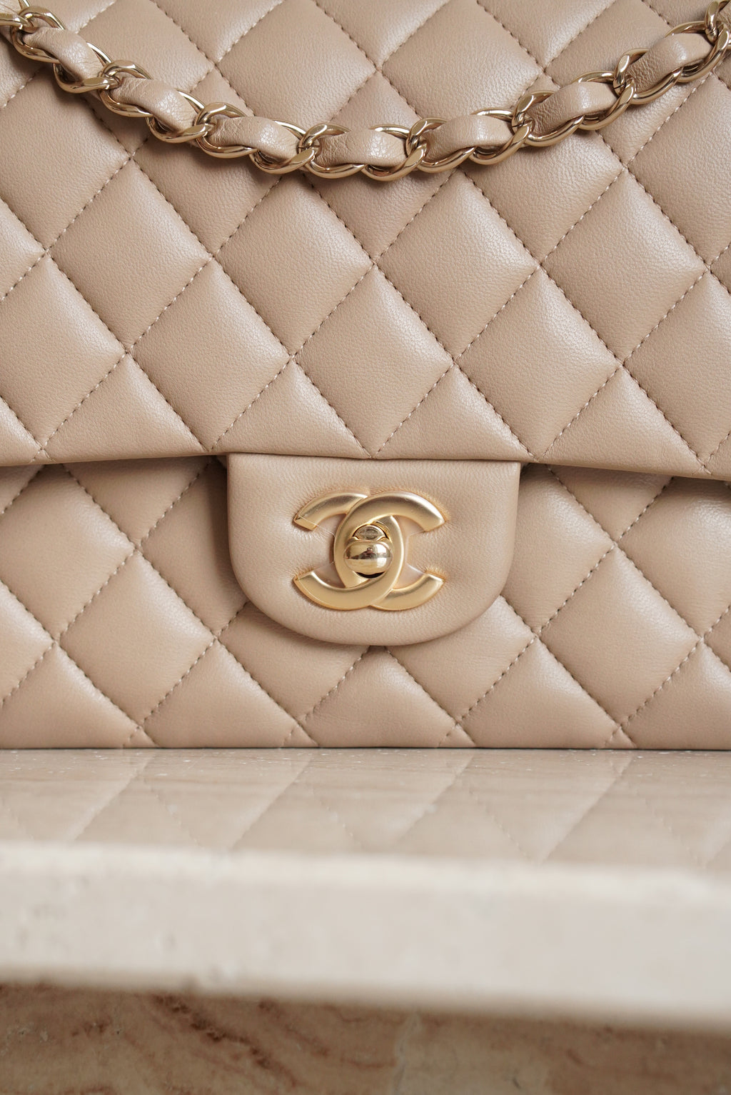 CHANEL CLASSIC MEDIUM DOUBLE FLAP | TAUPE