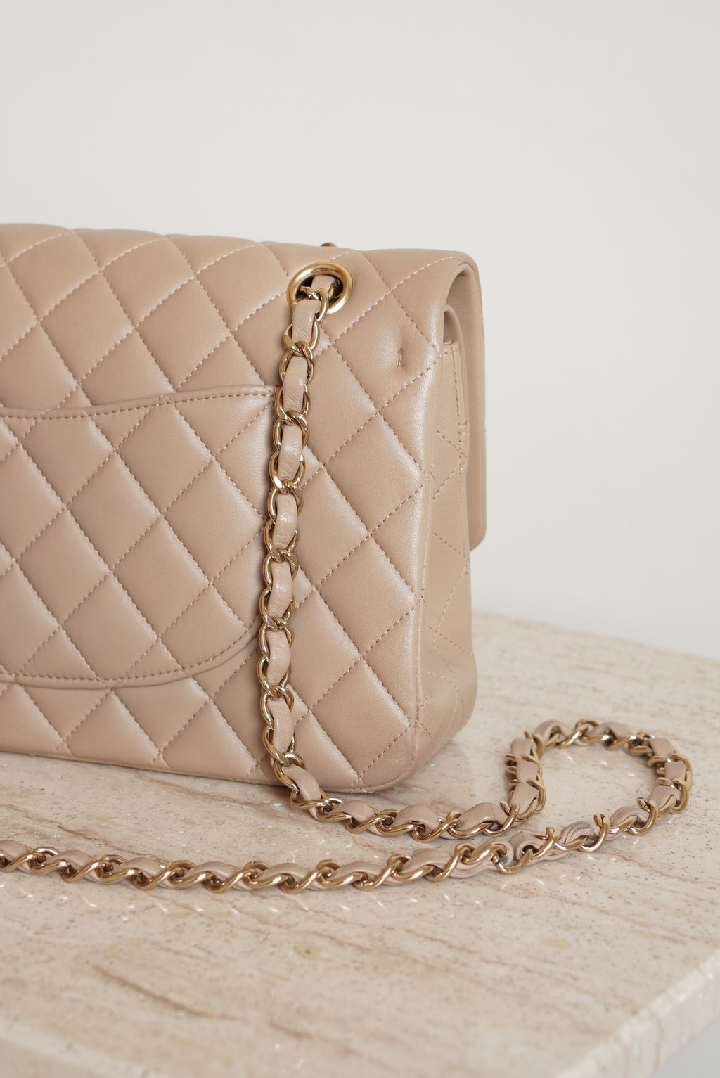 CHANEL CLASSIC MEDIUM DOUBLE FLAP | TAUPE