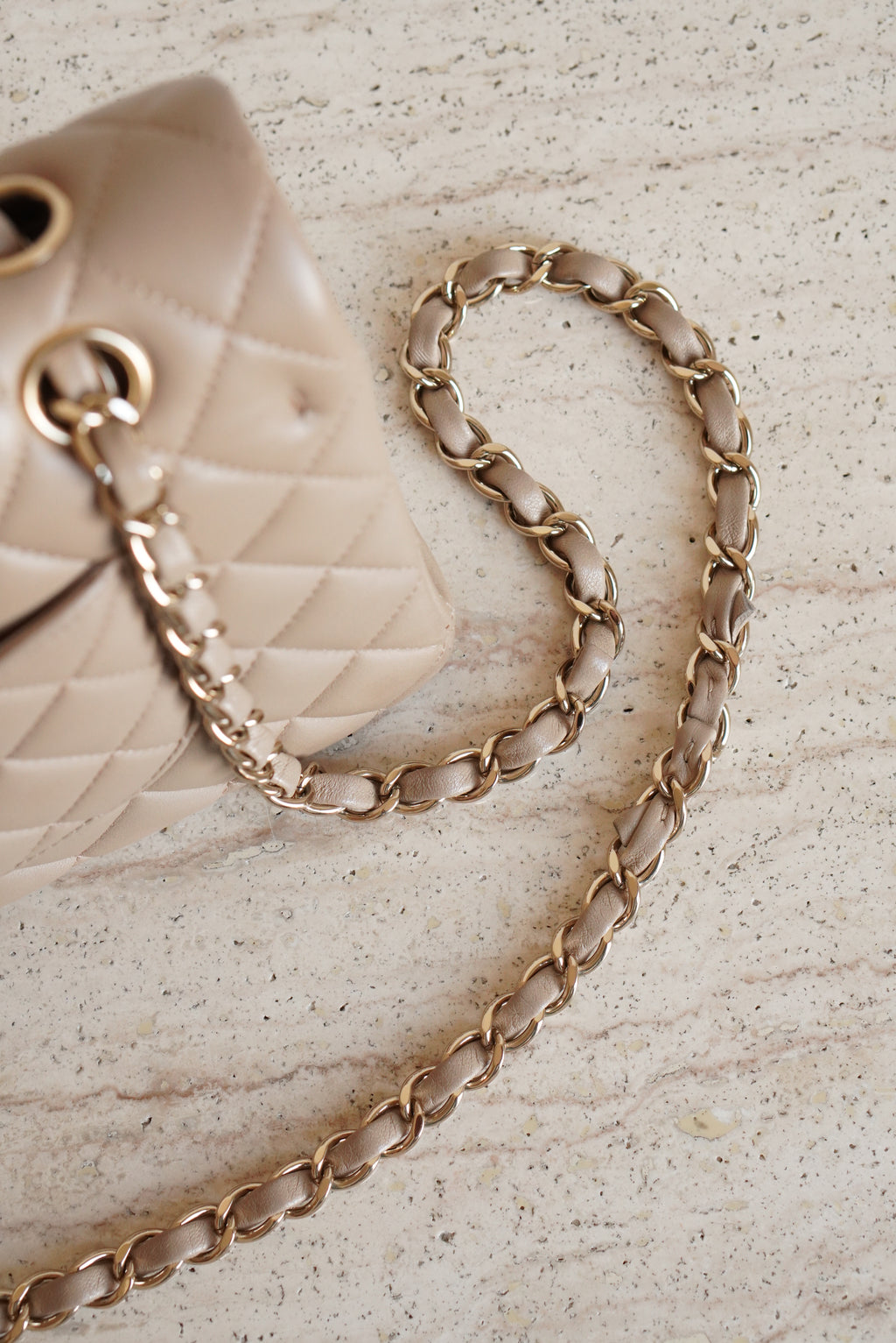CHANEL CLASSIC MEDIUM DOUBLE FLAP | TAUPE