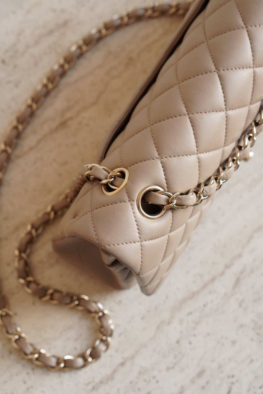 CHANEL CLASSIC MEDIUM DOUBLE FLAP | TAUPE