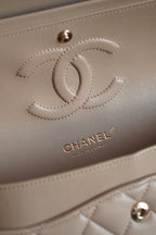 CHANEL CLASSIC MEDIUM DOUBLE FLAP | TAUPE
