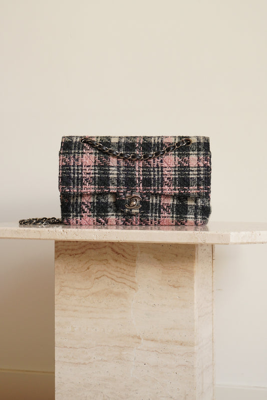 CHANEL CLASSIC MEDIUM DOUBLE FLAP | TWEED