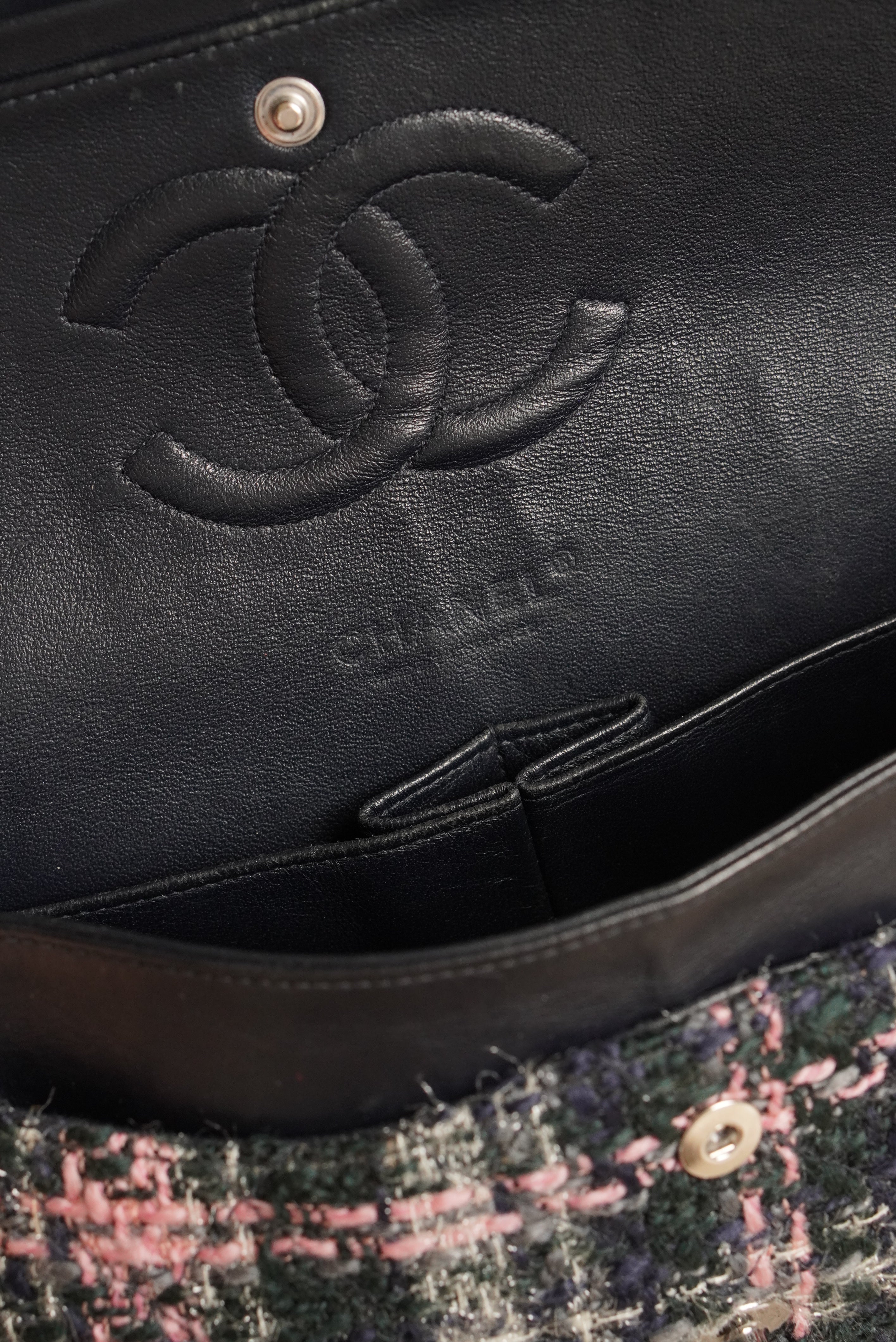 CHANEL CLASSIC MEDIUM DOUBLE FLAP | TWEED
