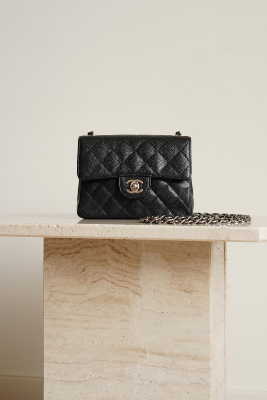 CHANEL CLASSIC MINI SQUARE | BLACK