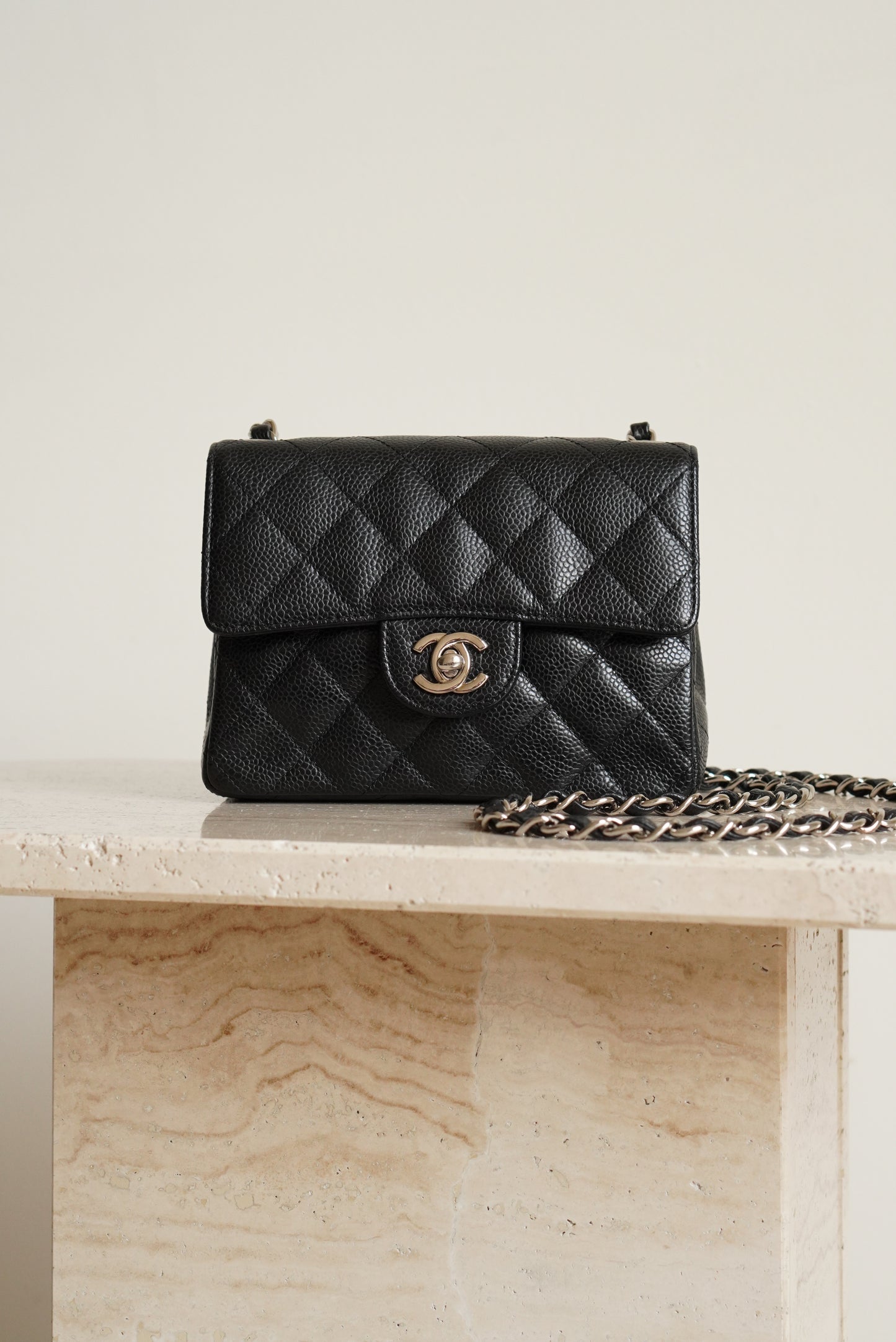 CHANEL CLASSIC MINI SQUARE | BLACK