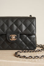 CHANEL CLASSIC MINI SQUARE | BLACK