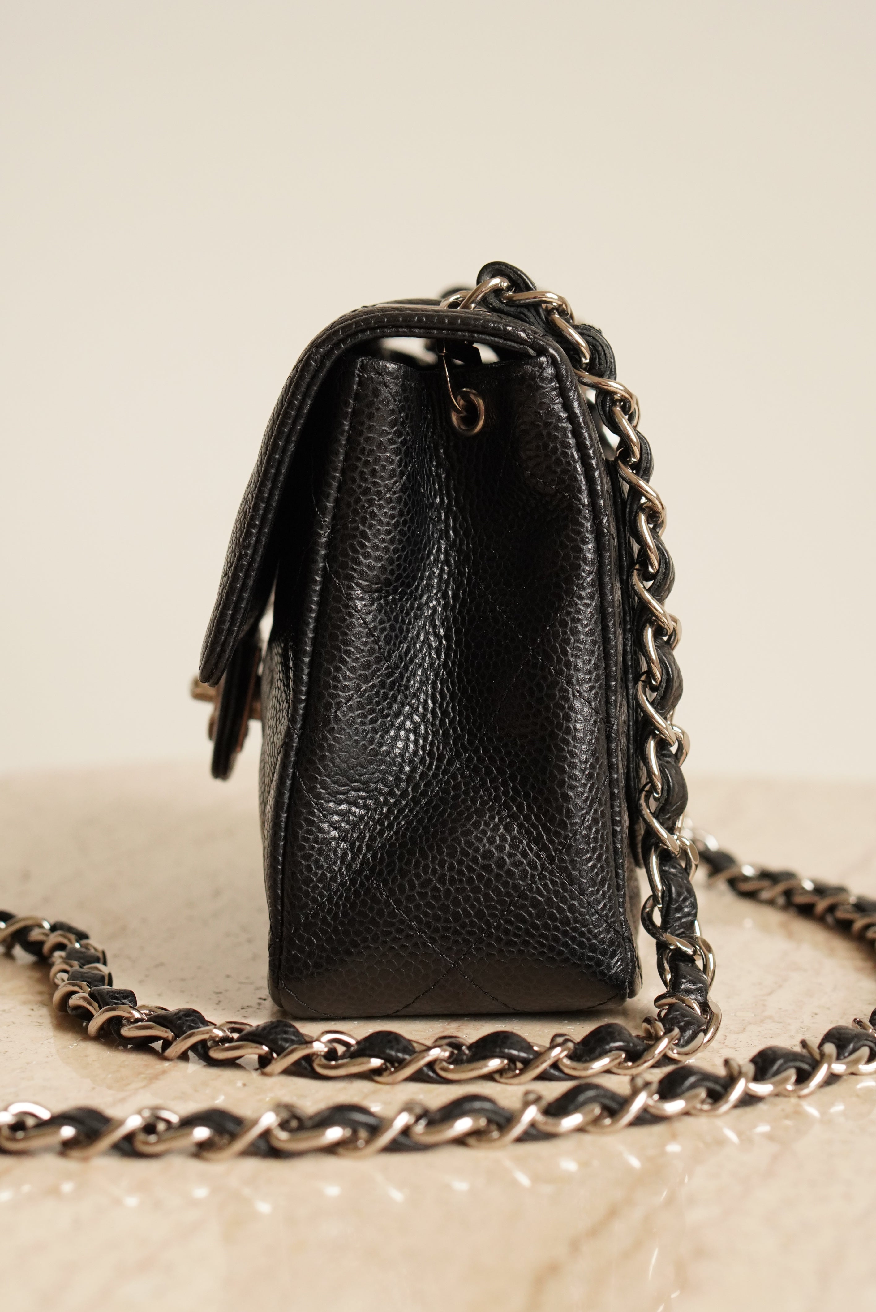 CHANEL CLASSIC MINI SQUARE | BLACK