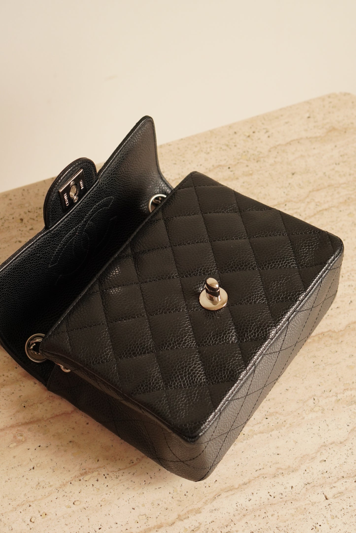 CHANEL CLASSIC MINI SQUARE | BLACK