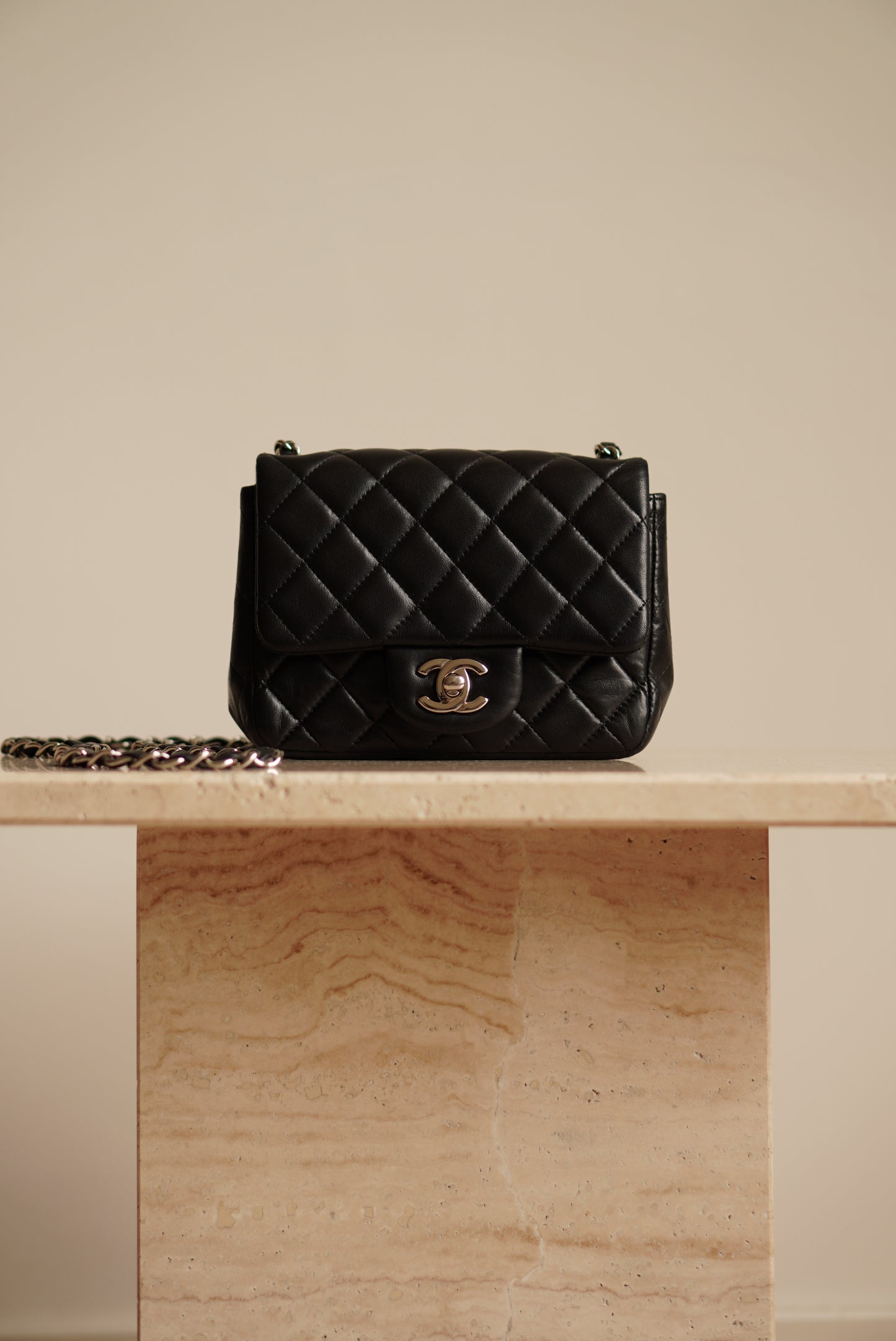 CHANEL CLASSIC MINI SQUARE | BLACK