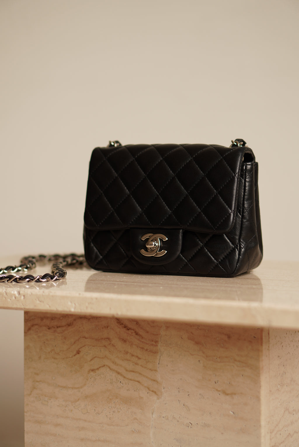 CHANEL CLASSIC MINI SQUARE | BLACK