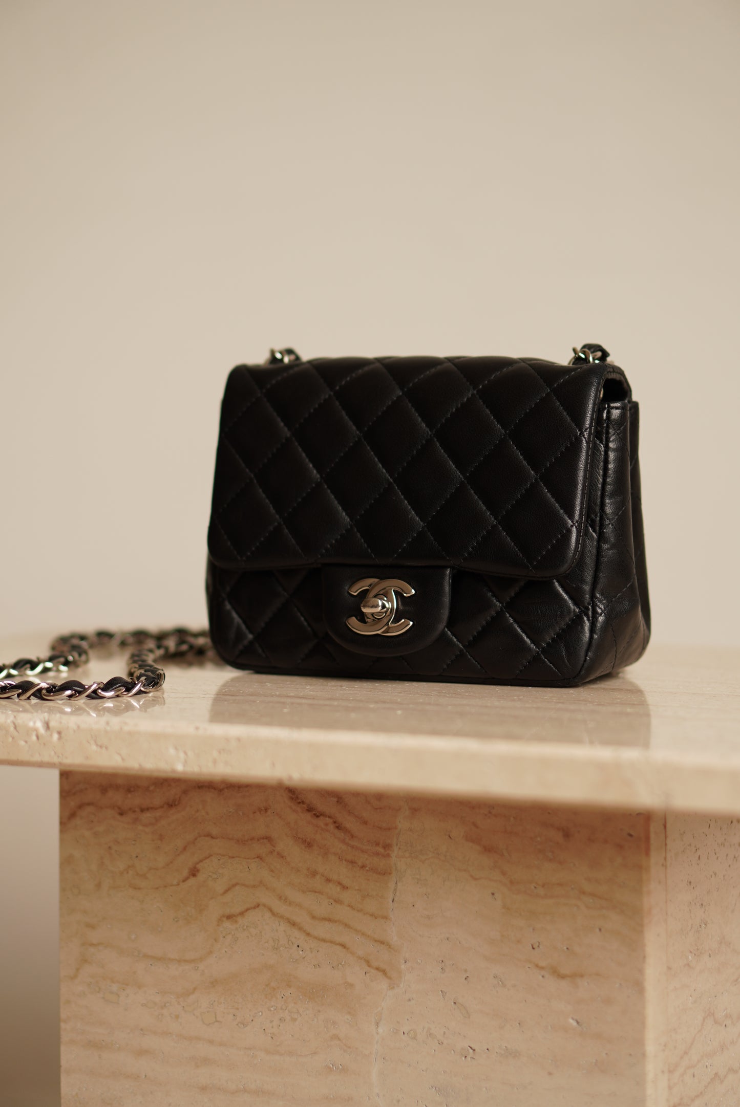 CHANEL CLASSIC MINI SQUARE | BLACK