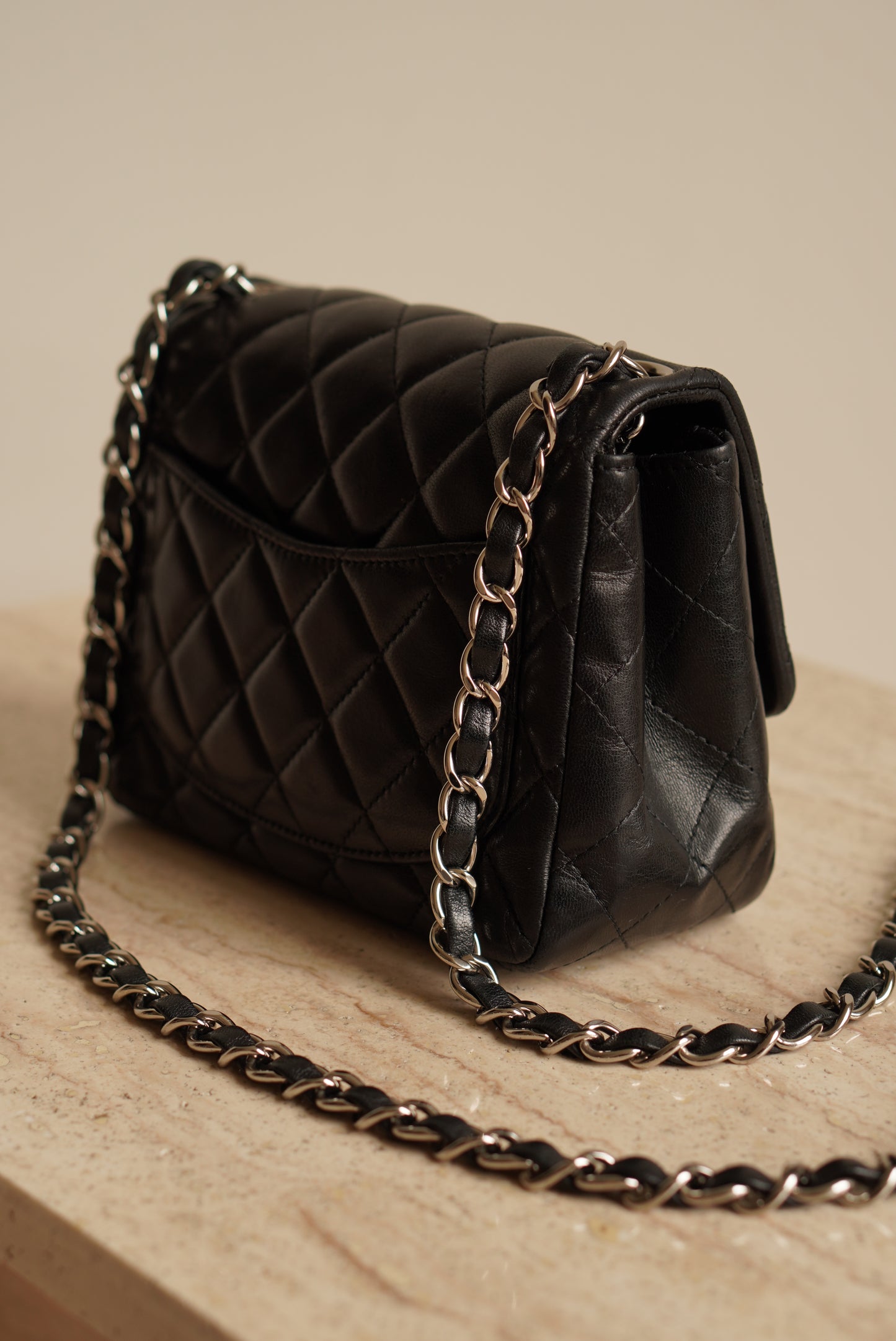 CHANEL CLASSIC MINI SQUARE | BLACK