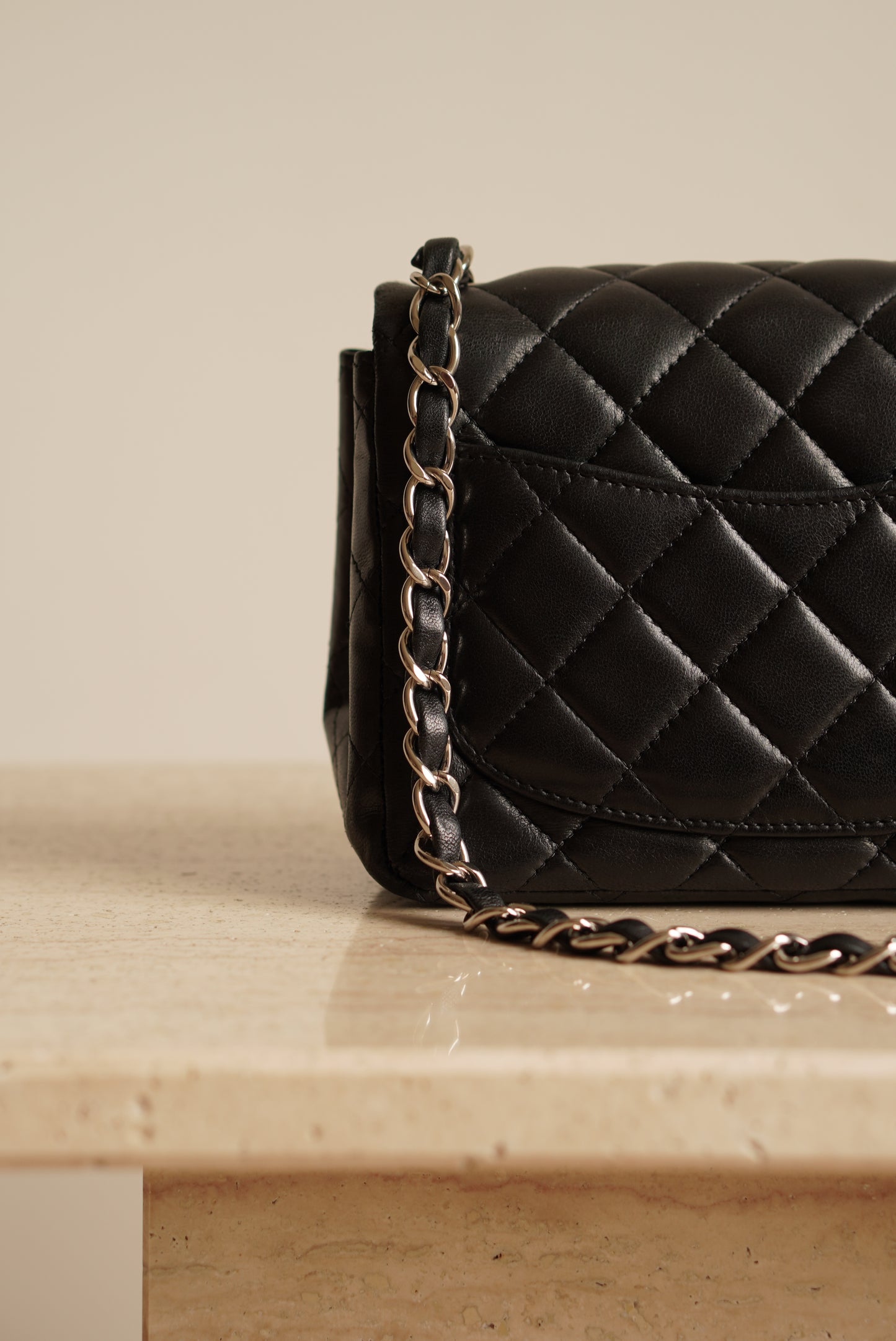 CHANEL CLASSIC MINI SQUARE | BLACK