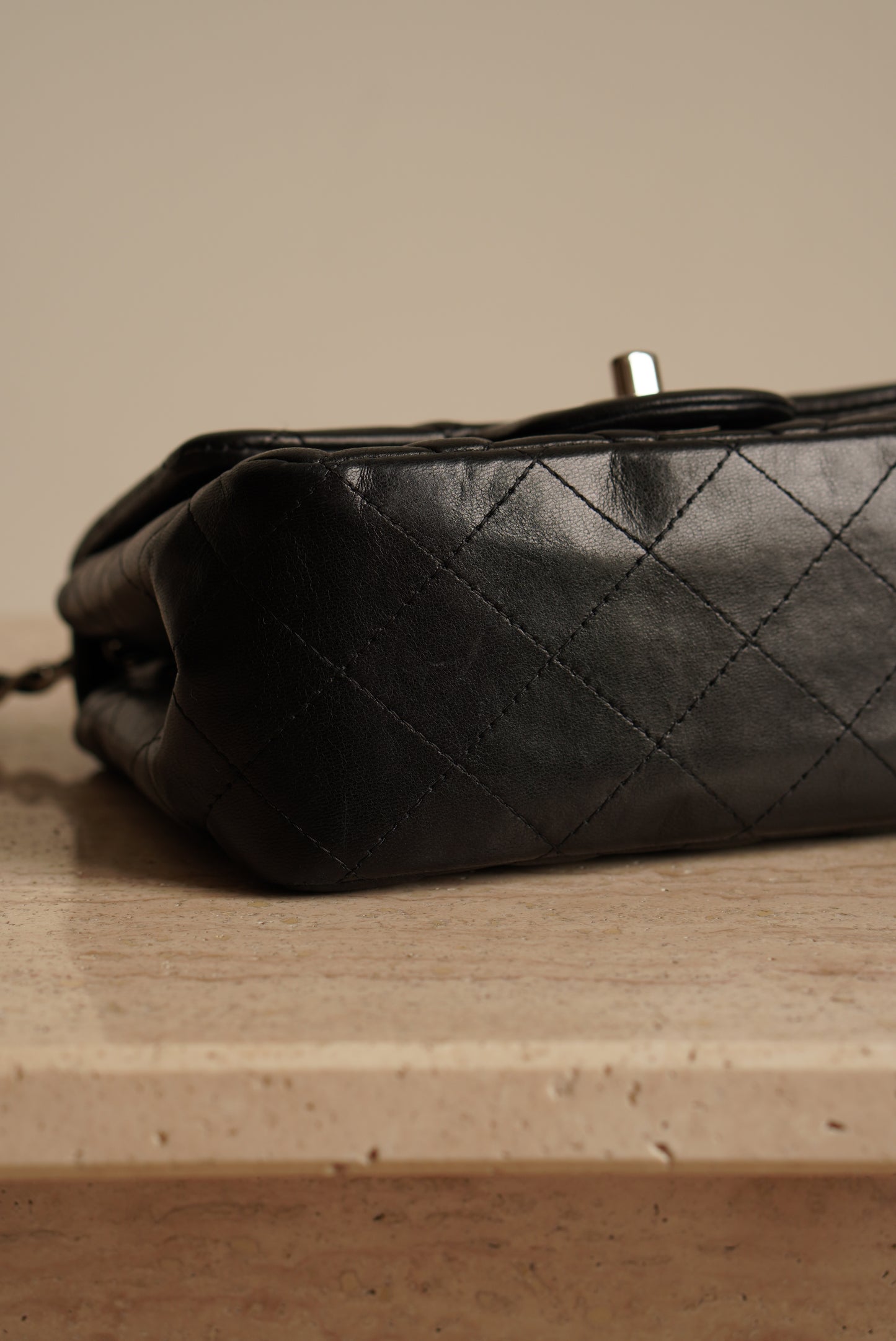 CHANEL CLASSIC MINI SQUARE | BLACK