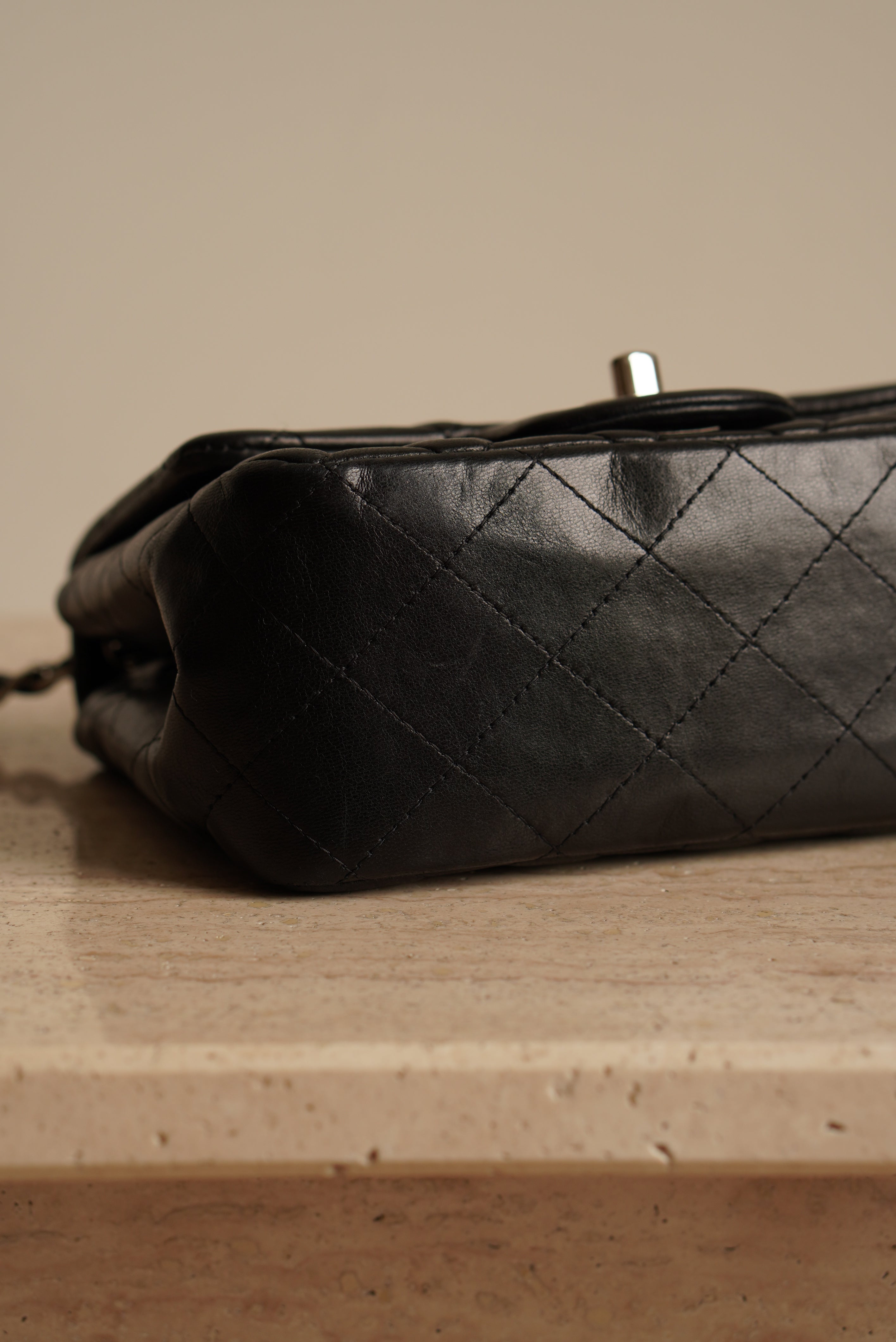 CHANEL CLASSIC MINI SQUARE | BLACK