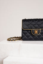 CHANEL CLASSIC MINI SQUARE | BLACK