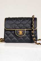 CHANEL CLASSIC MINI SQUARE | BLACK