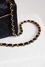 CHANEL CLASSIC MINI SQUARE | BLACK